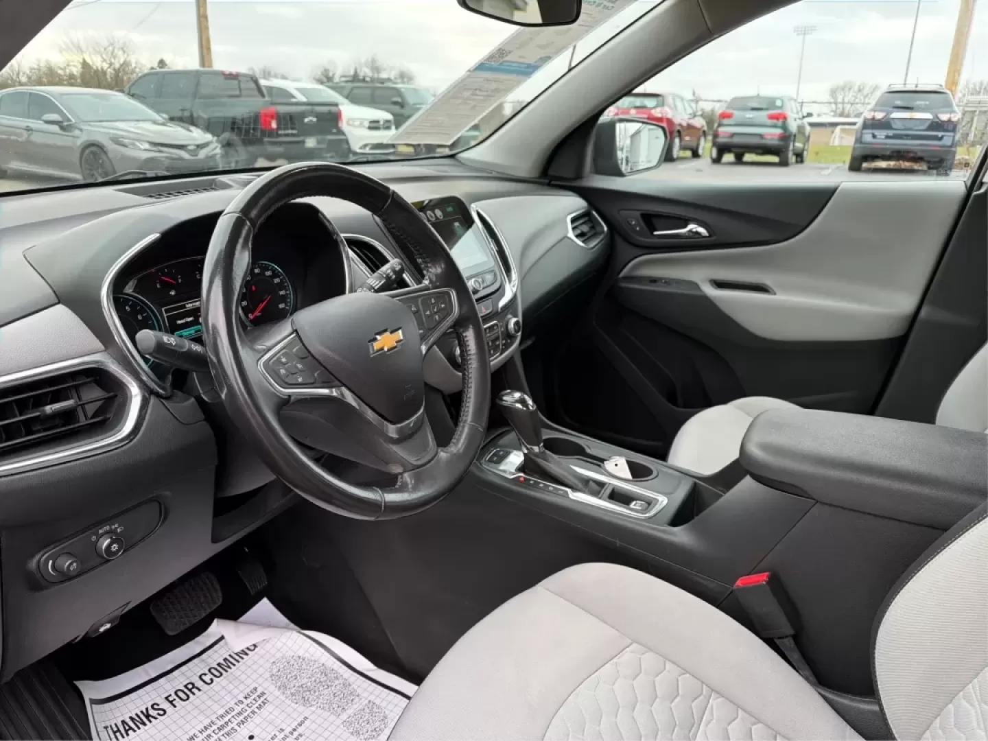 2018 Chevrolet Equinox LT (3GNAXTEX8JS) with an 2L I-4 gasoline direct injection engine, 6A transmission, located at 1230 East Main St, Xenia, OH, 45385, (937) 908-9800, 39.688026, -83.910172 - Are you ready for your next adventure? Whether you're embarking on a weekend getaway with family or tackling the daily commute with style, the 2018 Chevrolet Equinox LT is the perfect companion for all of life's journeys. This SUV, available at Advantage Car and Credit in Xenia, OH, combines versati - Photo#9
