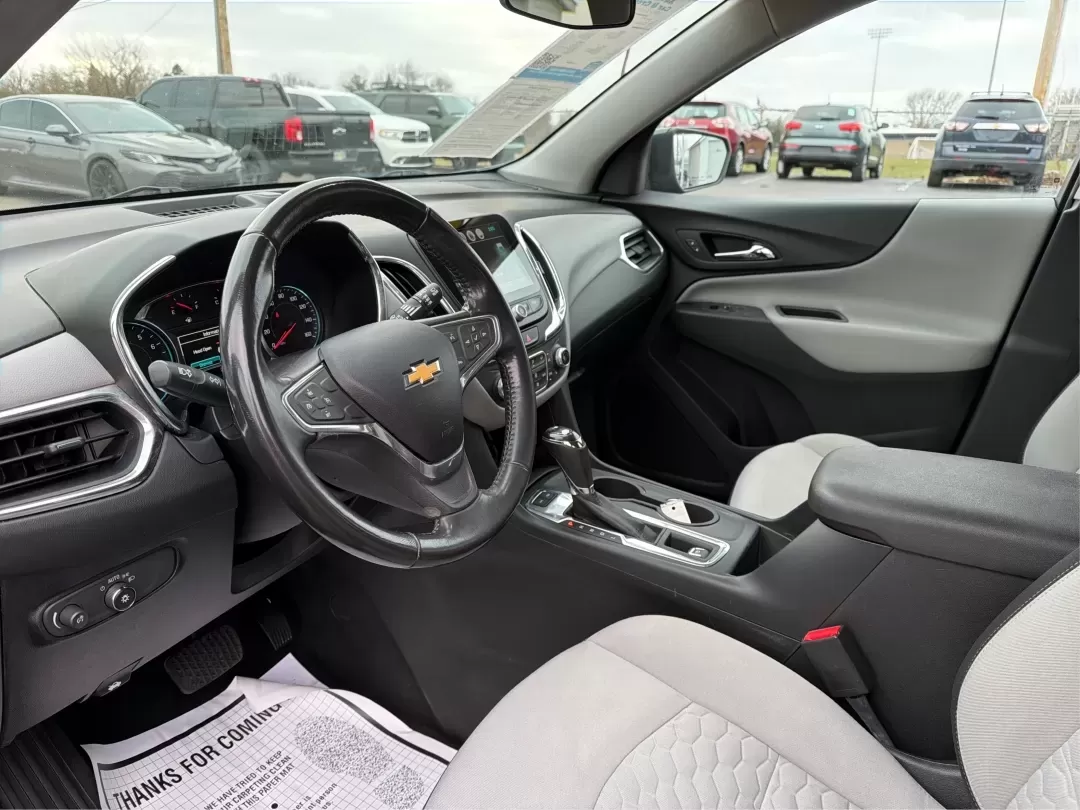 2018 Chevrolet Equinox LT (3GNAXTEX8JS) with an 2L I-4 gasoline direct injection engine, located at 1230 East Main St, Xenia, OH, 45385, (937) 908-9800, 39.688026, -83.910172 - 2018 Chevrolet Equinox LT - Photo#9