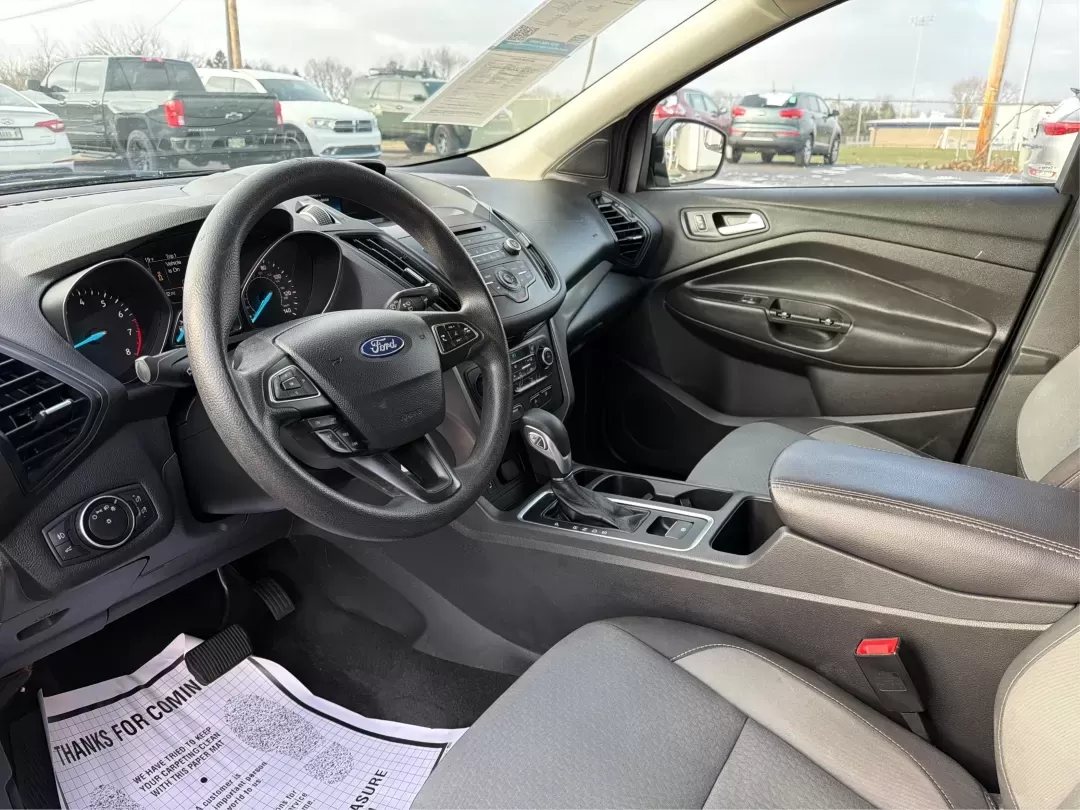 2018 Ford Escape SE (1FMCU9GD6JU) with an Other engine, located at 8750 N County Rd 25A, Piqua, OH, 45356, (937) 908-9800, 40.164391, -84.232513 - Are you looking for the perfect vehicle that can handle your busy lifestyle while keeping you comfortable and safe? Look no further than this 2018 Ford Escape SE at Advantage Car and Credit in Piqua, OH. This versatile SUV is ideal for families on the go, weekend adventurers, and even commuters who - Photo#9