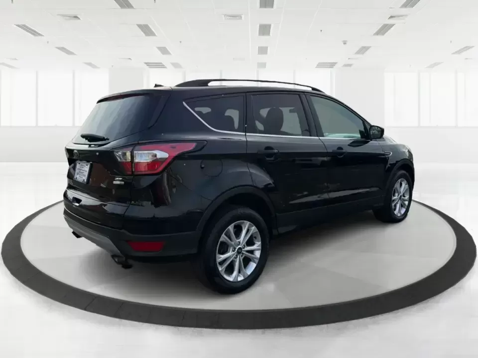 2018 Ford Escape SE (1FMCU9GD6JU) with an 1.5L L4 DOHC 16V engine, 6A transmission, located at 1184 Kauffman Ave, Fairborn, OH, 45324, (937) 908-9800, 39.807072, -84.030914 - Are you looking for the perfect vehicle that can handle your busy lifestyle while keeping you comfortable and safe? Look no further than this 2018 Ford Escape SE at Advantage Car and Credit in Piqua, OH. This versatile SUV is ideal for families on the go, weekend adventurers, and even commuters who - Photo#2