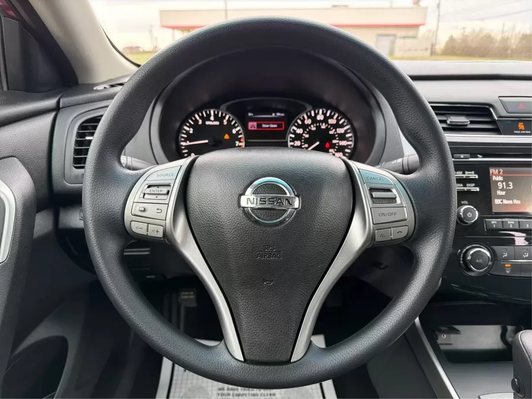 2015 Nissan Altima 2.5 S (1N4AL3AP2FC) with an 2.5L I-4 DOHC engine, located at 1230 East Main St, Xenia, OH, 45385, (937) 908-9800, 39.688026, -83.910172 - 2015 Nissan Altima 2.5 S - Photo#16