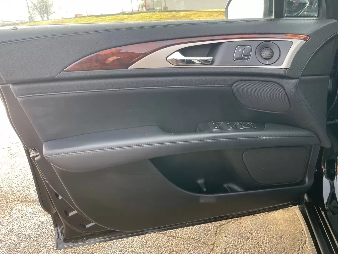 2017 Lincoln MKZ Reserve (3LN6L5FC1HR) with an Other engine, located at 8750 N County Rd 25A, Piqua, OH, 45356, (937) 908-9800, 40.164391, -84.232513 - Are you ready to elevate your daily commute or weekend getaways? Look no further than this stunning 2017 Lincoln MKZ Reserve, the perfect sedan for those who appreciate luxury and performance. At Advantage Car and Credit - Piqua, located at 8750 N County Rd 25A in Piqua, OH 45356, we offer flexible - Photo#19