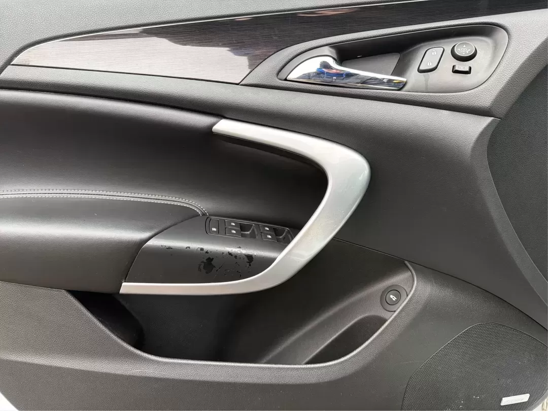 2016 Buick Regal Turbo Premium II (2G4GS5GX7G9) with an 2L I-4 gasoline direct injection engine, located at 8750 N County Rd 25A, Piqua, OH, 45356, (937) 908-9800, 40.164391, -84.232513 - **Discover the Perfect Blend of Luxury and Affordability with This 2016 Buick Regal at Advantage Car and Credit Piqua!**<br /> <br /> Are you in the market for a sophisticated sedan that effortlessly combines style, comfort, and performance? Look no further than this stunning 2016 Buick Regal Turbo - Photo#19