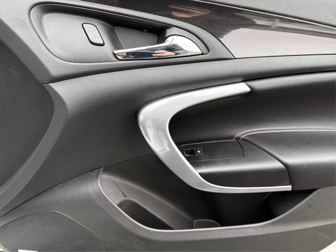 2016 Buick Regal Turbo Premium II (2G4GS5GX7G9) with an 2L I-4 gasoline direct injection engine, located at 8750 N County Rd 25A, Piqua, OH, 45356, (937) 908-9800, 40.164391, -84.232513 - **Discover the Perfect Blend of Luxury and Affordability with This 2016 Buick Regal at Advantage Car and Credit Piqua!**<br /> <br /> Are you in the market for a sophisticated sedan that effortlessly combines style, comfort, and performance? Look no further than this stunning 2016 Buick Regal Turbo - Photo#20