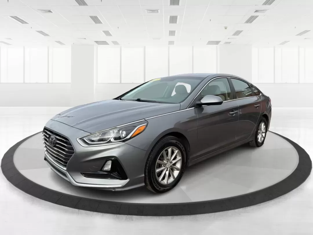 2018 Hyundai Sonata SE (5NPE24AF8JH) with an 2.4L I-4 gasoline direct injection engine, located at 8750 N County Rd 25A, Piqua, OH, 45356, (937) 908-9800, 40.164391, -84.232513 - **Elevate Your Daily Drive with the 2018 Hyundai Sonata SE Perfect for Commuters and Families Alike!**<br /> <br /> Are you looking for a reliable and stylish sedan that fits seamlessly into your busy lifestyle? Look no further than the 2018 Hyundai Sonata SE, available now at Advantage Car and Cre - Photo#8
