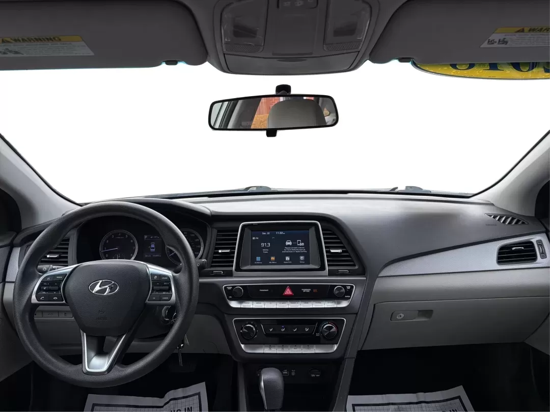 2018 Hyundai Sonata SE (5NPE24AF8JH) with an 2.4L I-4 gasoline direct injection engine, located at 8750 N County Rd 25A, Piqua, OH, 45356, (937) 908-9800, 40.164391, -84.232513 - **Elevate Your Daily Drive with the 2018 Hyundai Sonata SE Perfect for Commuters and Families Alike!**<br /> <br /> Are you looking for a reliable and stylish sedan that fits seamlessly into your busy lifestyle? Look no further than the 2018 Hyundai Sonata SE, available now at Advantage Car and Cre - Photo#17