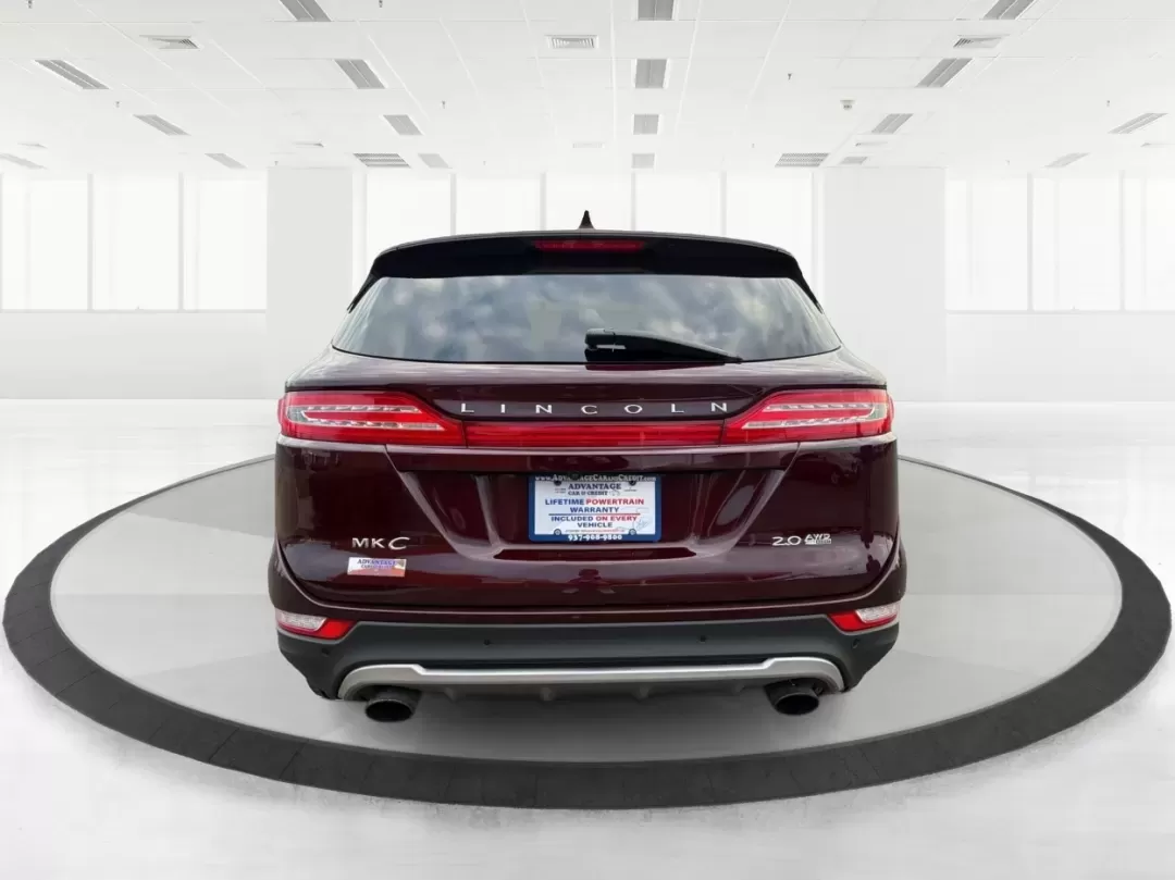 2016 Lincoln MKC Reserve (5LMCJ3D91GU) with an Other engine, located at 8750 N County Rd 25A, Piqua, OH, 45356, (937) 908-9800, 40.164391, -84.232513 - **Discover the Perfect Blend of Luxury and Functionality with the 2016 Lincoln MKC Reserve at Advantage Car and Credit - Piqua**<br /> <br /> Are you searching for a vehicle that seamlessly blends sophisticated style with everyday practicality? Look no further than the 2016 Lincoln MKC Reserve, avai - Photo#3