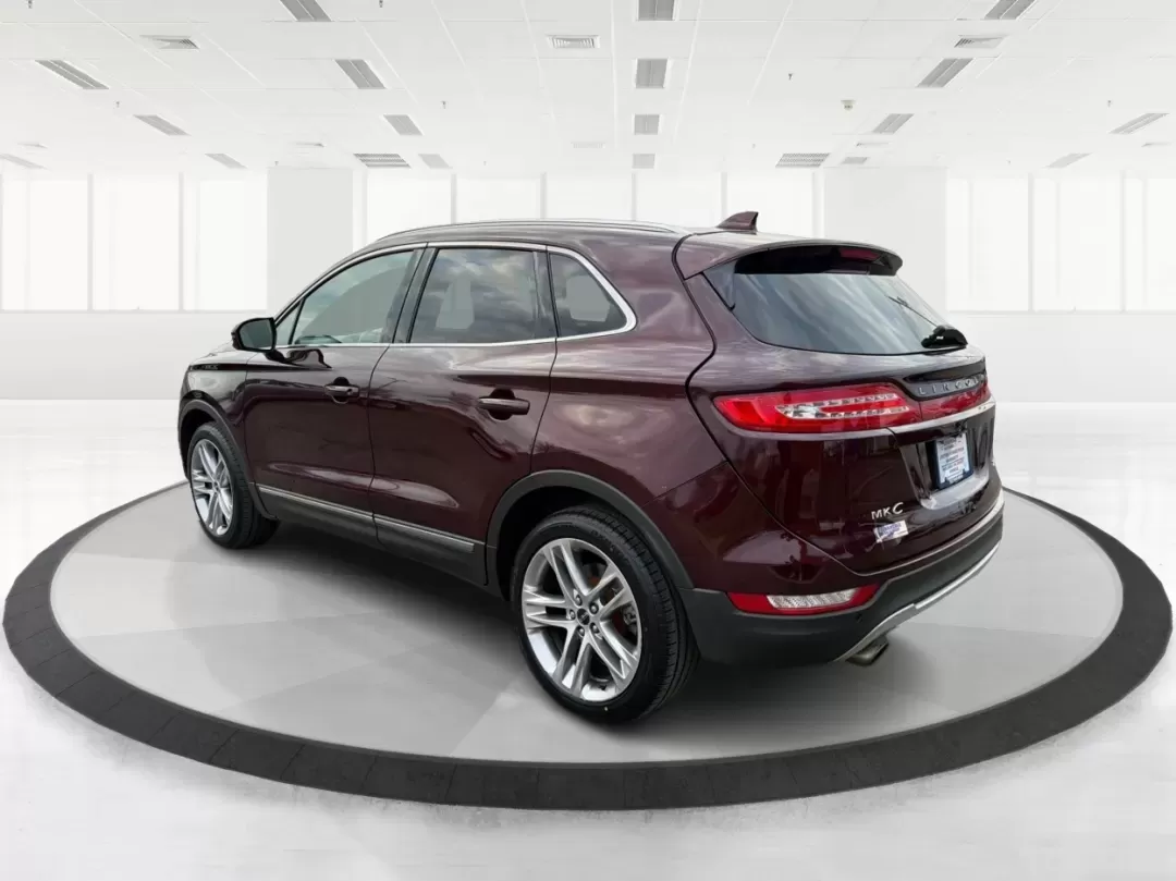 2016 Lincoln MKC Reserve (5LMCJ3D91GU) with an Other engine, located at 8750 N County Rd 25A, Piqua, OH, 45356, (937) 908-9800, 40.164391, -84.232513 - **Discover the Perfect Blend of Luxury and Functionality with the 2016 Lincoln MKC Reserve at Advantage Car and Credit - Piqua**<br /> <br /> Are you searching for a vehicle that seamlessly blends sophisticated style with everyday practicality? Look no further than the 2016 Lincoln MKC Reserve, avai - Photo#4