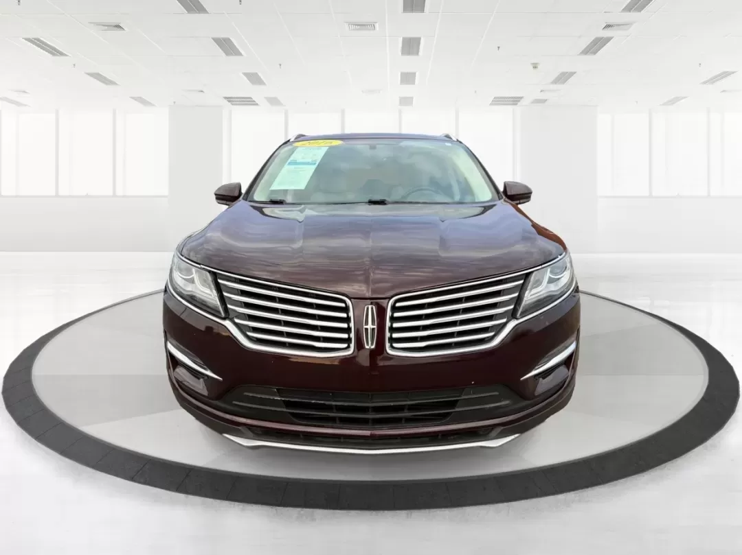 2016 Lincoln MKC Reserve (5LMCJ3D91GU) with an Other engine, located at 8750 N County Rd 25A, Piqua, OH, 45356, (937) 908-9800, 40.164391, -84.232513 - **Discover the Perfect Blend of Luxury and Functionality with the 2016 Lincoln MKC Reserve at Advantage Car and Credit - Piqua**<br /> <br /> Are you searching for a vehicle that seamlessly blends sophisticated style with everyday practicality? Look no further than the 2016 Lincoln MKC Reserve, avai - Photo#7