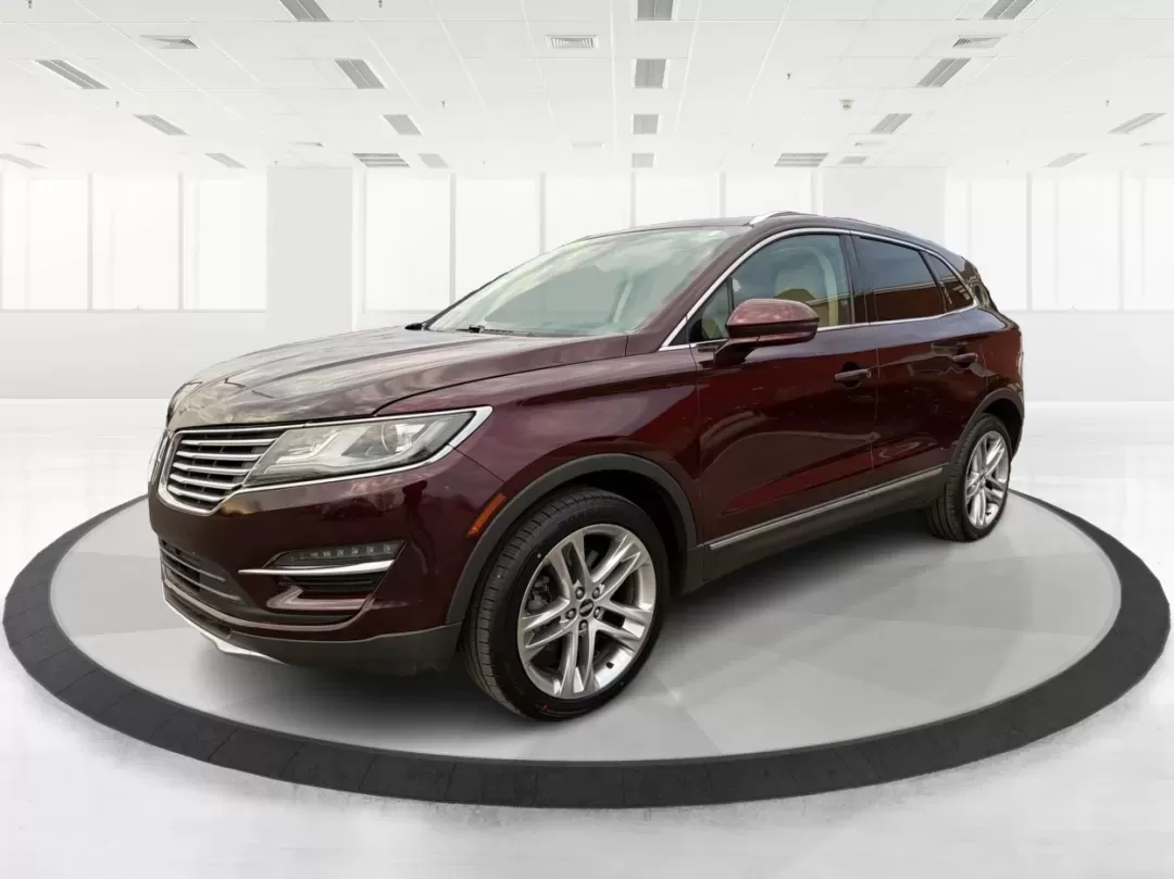 2016 Lincoln MKC Reserve (5LMCJ3D91GU) with an Other engine, located at 8750 N County Rd 25A, Piqua, OH, 45356, (937) 908-9800, 40.164391, -84.232513 - **Discover the Perfect Blend of Luxury and Functionality with the 2016 Lincoln MKC Reserve at Advantage Car and Credit - Piqua**<br /> <br /> Are you searching for a vehicle that seamlessly blends sophisticated style with everyday practicality? Look no further than the 2016 Lincoln MKC Reserve, avai - Photo#8