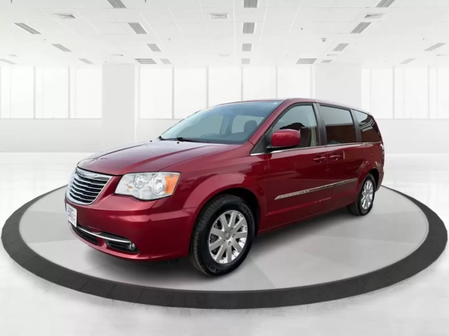 2015 Chrysler Town and Country Touring (2C4RC1BG4FR) with an 3.6L V-6 DOHC engine, located at 8750 N County Rd 25A, Piqua, OH, 45356, (937) 908-9800, 40.164391, -84.232513 - If you're searching for the perfect family vehicle that combines spaciousness, comfort, and advanced features, look no further than the 2015 Chrysler Town and Country Touring van available at Advantage Car and Credit in Piqua, OH. This passenger van is an ideal solution for growing families who ne - Photo#8