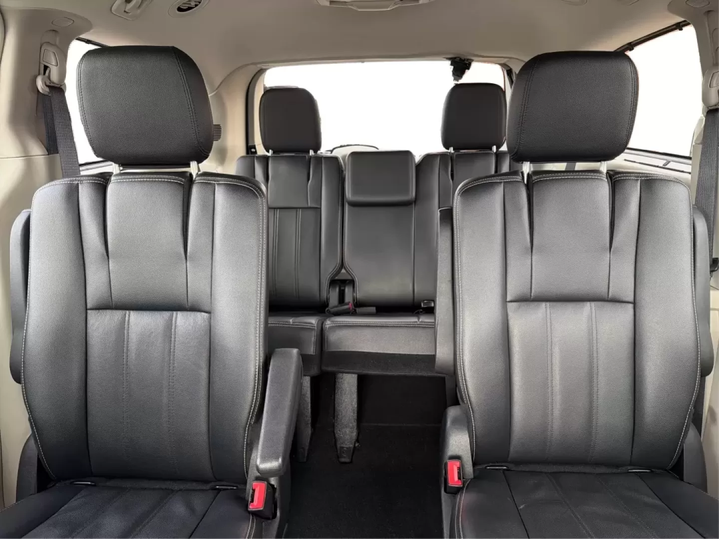 2015 Chrysler Town and Country Touring (2C4RC1BG4FR) with an 3.6L V-6 DOHC engine, located at 8750 N County Rd 25A, Piqua, OH, 45356, (937) 908-9800, 40.164391, -84.232513 - If you're searching for the perfect family vehicle that combines spaciousness, comfort, and advanced features, look no further than the 2015 Chrysler Town and Country Touring van available at Advantage Car and Credit in Piqua, OH. This passenger van is an ideal solution for growing families who ne - Photo#14