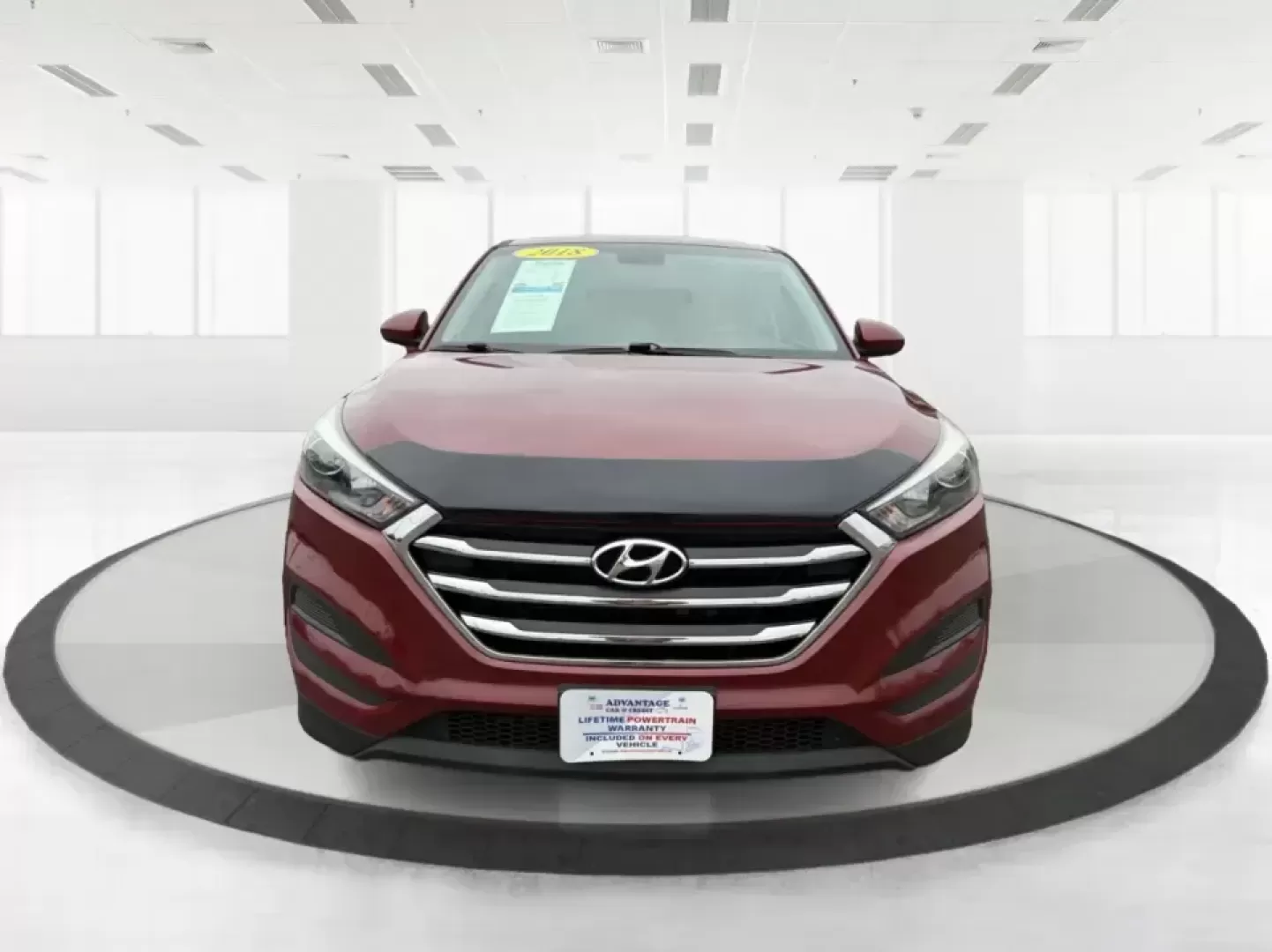2018 Hyundai Tucson SE (KM8J23A42JU) with an Nu 2L I-4 gasoline direct injection engine, 6A transmission, located at 8750 N County Rd 25A, Piqua, OH, 45356, (937) 908-9800, 40.164391, -84.232513 - **Explore the Open Road with the 2018 Hyundai Tucson at Advantage Car and Credit Piqua, OH**<br /> <br /> Are you ready to elevate your driving experience? Whether you're a growing family in need of extra space, a daily commuter looking for efficiency, or an adventure seeker craving weekend road tr - Photo#7