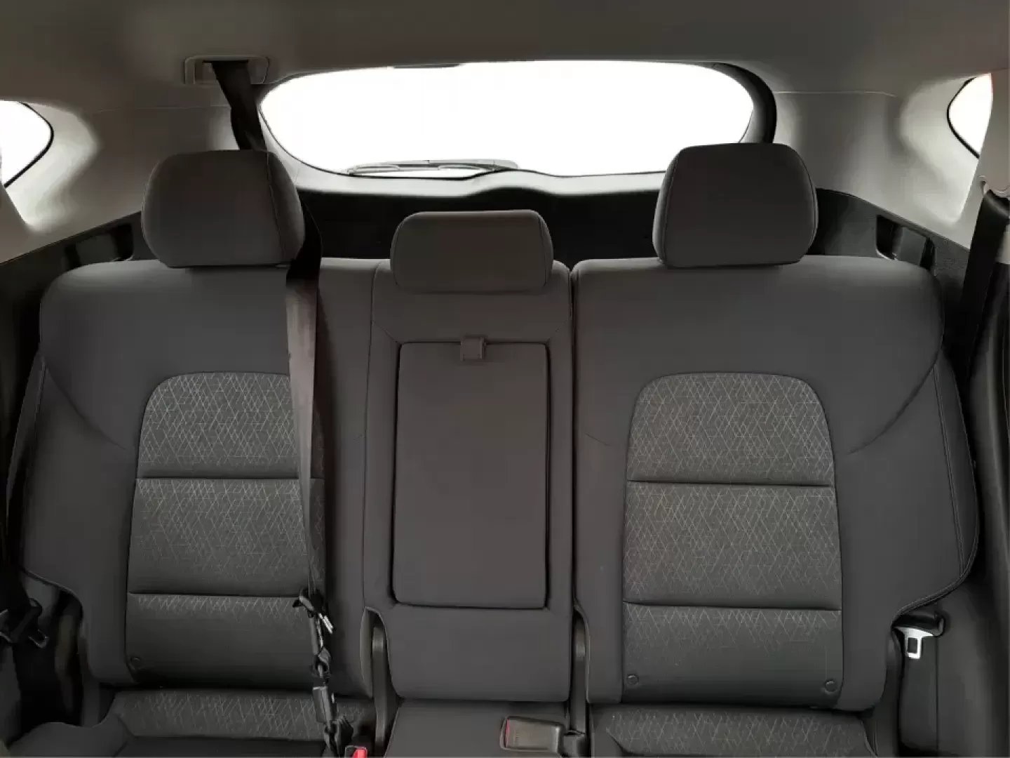 2018 Hyundai Tucson SE (KM8J23A42JU) with an Nu 2L I-4 gasoline direct injection engine, 6A transmission, located at 8750 N County Rd 25A, Piqua, OH, 45356, (937) 908-9800, 40.164391, -84.232513 - **Explore the Open Road with the 2018 Hyundai Tucson at Advantage Car and Credit Piqua, OH**<br /> <br /> Are you ready to elevate your driving experience? Whether you're a growing family in need of extra space, a daily commuter looking for efficiency, or an adventure seeker craving weekend road tr - Photo#14