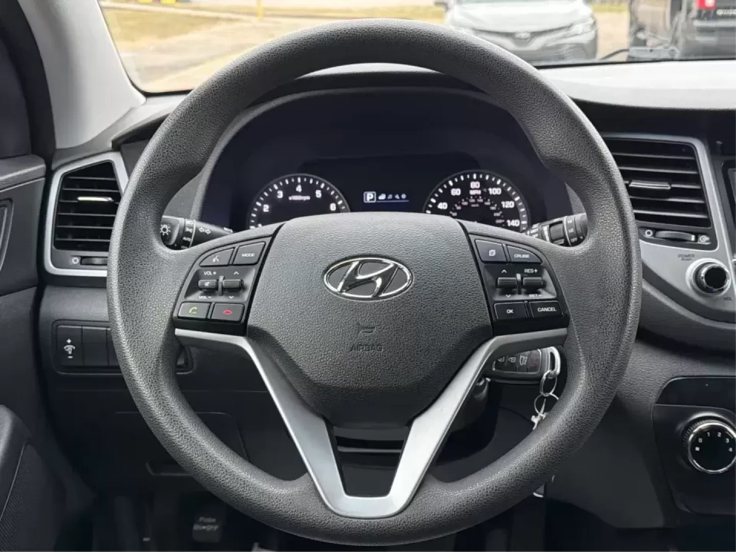 2018 Hyundai Tucson SE (KM8J23A42JU) with an Nu 2L I-4 gasoline direct injection engine, 6A transmission, located at 8750 N County Rd 25A, Piqua, OH, 45356, (937) 908-9800, 40.164391, -84.232513 - **Explore the Open Road with the 2018 Hyundai Tucson at Advantage Car and Credit Piqua, OH**<br /> <br /> Are you ready to elevate your driving experience? Whether you're a growing family in need of extra space, a daily commuter looking for efficiency, or an adventure seeker craving weekend road tr - Photo#16