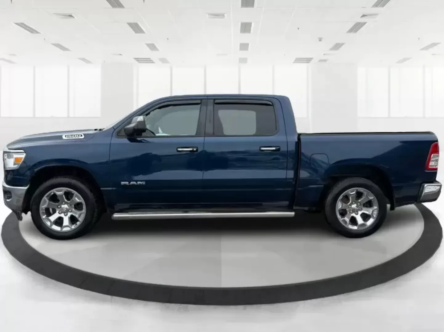 2019 Ram 1500 Big Horn/Lone Star Crew Cab 4x4 5'7 Box (1C6SRFFT9KN) with an 5.7L V8 OHV 16V engine, 8A transmission, located at 880 E. National Road, Vandalia, OH, 45377, (937) 908-9800, 39.891918, -84.183594 - **Unleash Your Adventure with This 2019 Ram 1500 Big Horn/Lone Star Crew Cab in Patriot Blue Pearlcoat!**<br /> <br /> Are you ready to elevate your lifestyle with a truck that can handle both your daily commute and weekend adventures? This 2019 Ram 1500 Big Horn/Lone Star Crew Cab is the perfect co - Photo#5