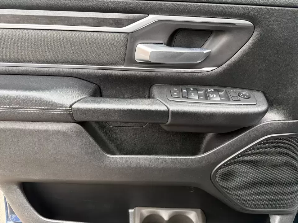 2019 Ram 1500 Big Horn/Lone Star Crew Cab 4x4 5'7 Box (1C6SRFFT9KN) with an 5.7L V8 OHV 16V engine, 8A transmission, located at 8750 N County Rd 25A, Piqua, OH, 45356, (937) 908-9800, 40.164391, -84.232513 - **Unleash Your Adventure with This 2019 Ram 1500 Big Horn/Lone Star Crew Cab in Patriot Blue Pearlcoat!**<br /> <br /> Are you ready to elevate your lifestyle with a truck that can handle both your daily commute and weekend adventures? This 2019 Ram 1500 Big Horn/Lone Star Crew Cab is the perfect co - Photo#18