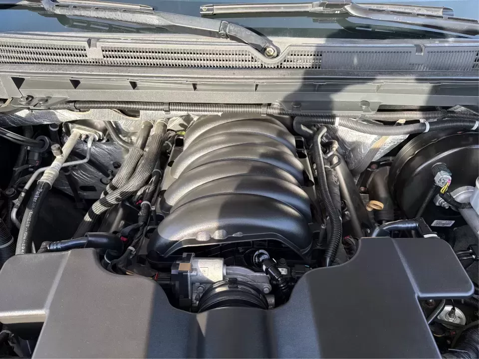 2016 GMC Sierra 1500 Denali (3GTU2PEJ4GG) with an 6.2L V8 OHV 16V engine, 6A transmission, located at 401 Woodman Dr, Riverside, OH, 45431, (937) 908-9800, 39.760899, -84.123421 - **Unleash Your Adventures with the 2016 GMC Sierra 1500 Denali Your Perfect Partner for Every Journey!**<br /> <br /> Are you ready to elevate your lifestyle and embark on new adventures? Whether you're hauling gear for a weekend getaway, navigating your daily commute, or transporting your growing - Photo#11