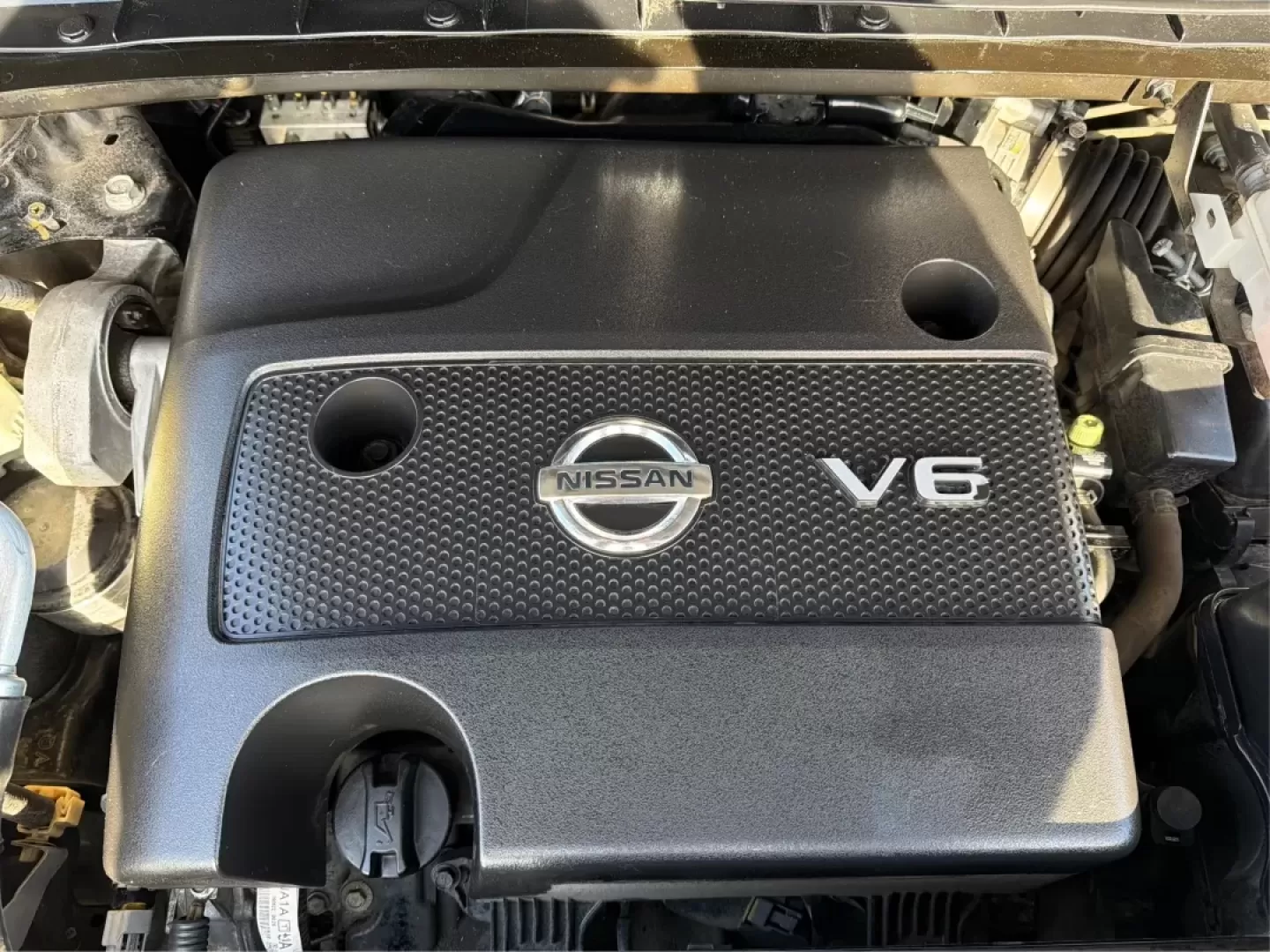 2017 Nissan Murano SL (5N1AZ2MH4HN) with an 3.5L V-6 DOHC engine, located at 8750 N County Rd 25A, Piqua, OH, 45356, (937) 908-9800, 40.164391, -84.232513 - Unleash your adventurous spirit with the 2017 Nissan Murano SL, a stylish and spacious SUV that's perfect for growing families, weekend getaways, or long commutes. Whether you're navigating the busy streets of Piqua, OH, or embarking on a road trip across the Midwest, this vehicle blends comfort, te - Photo#11