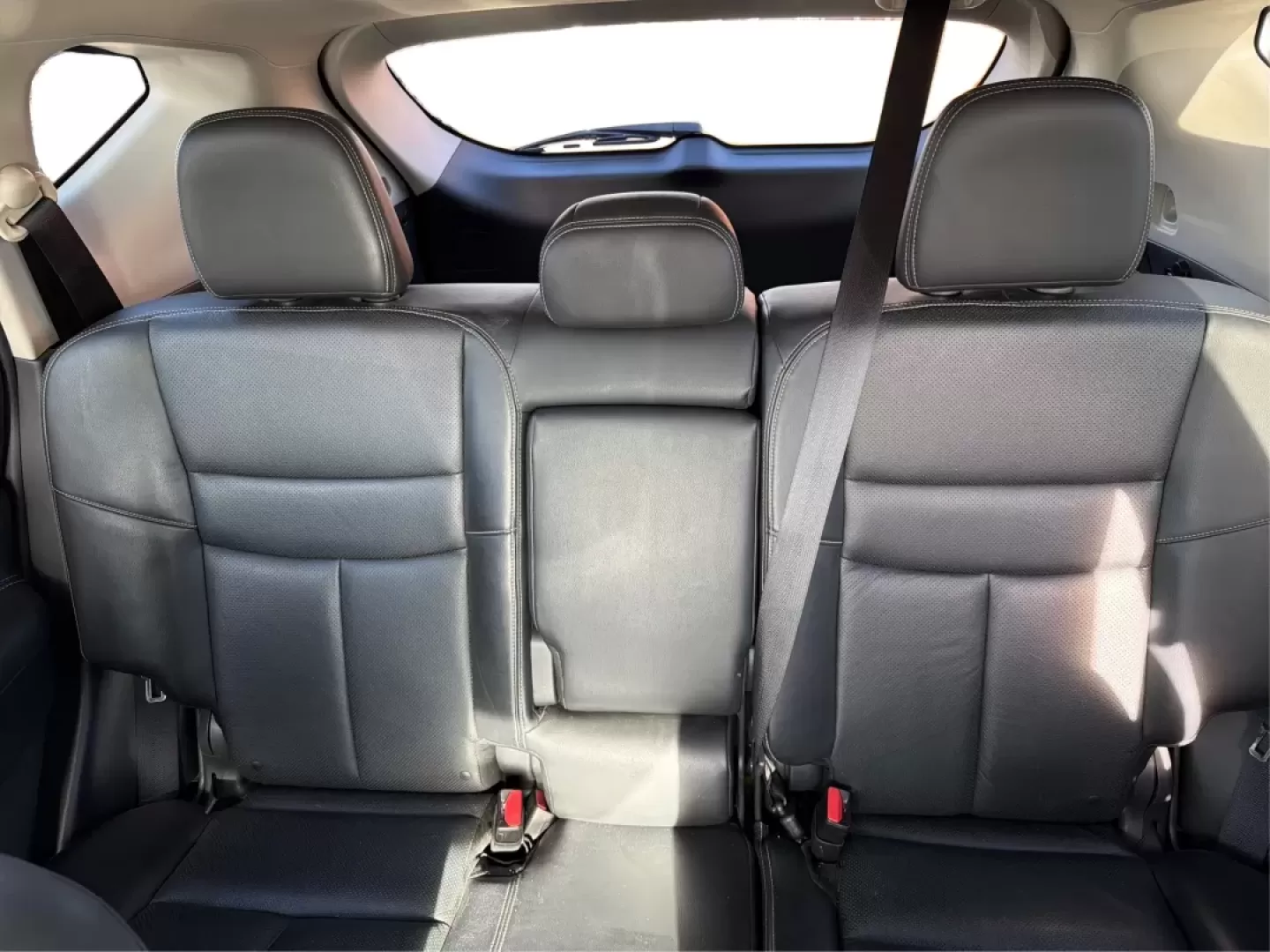 2017 Nissan Murano SL (5N1AZ2MH4HN) with an 3.5L V-6 DOHC engine, located at 8750 N County Rd 25A, Piqua, OH, 45356, (937) 908-9800, 40.164391, -84.232513 - Unleash your adventurous spirit with the 2017 Nissan Murano SL, a stylish and spacious SUV that's perfect for growing families, weekend getaways, or long commutes. Whether you're navigating the busy streets of Piqua, OH, or embarking on a road trip across the Midwest, this vehicle blends comfort, te - Photo#14