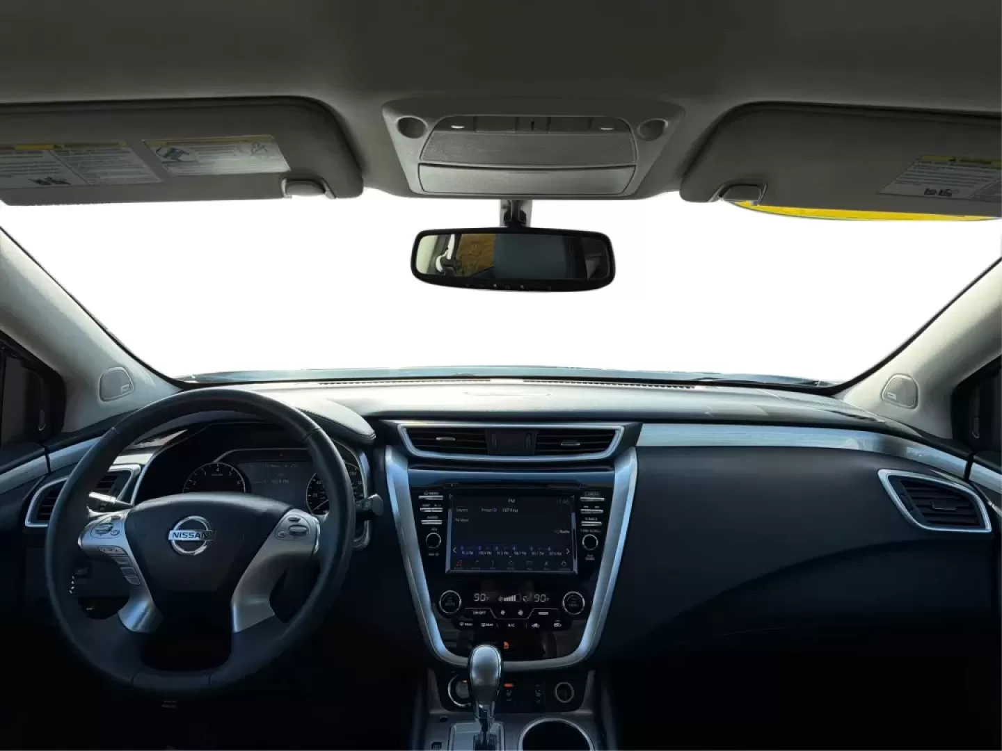 2017 Nissan Murano SL (5N1AZ2MH4HN) with an 3.5L V-6 DOHC engine, located at 8750 N County Rd 25A, Piqua, OH, 45356, (937) 908-9800, 40.164391, -84.232513 - Unleash your adventurous spirit with the 2017 Nissan Murano SL, a stylish and spacious SUV that's perfect for growing families, weekend getaways, or long commutes. Whether you're navigating the busy streets of Piqua, OH, or embarking on a road trip across the Midwest, this vehicle blends comfort, te - Photo#20