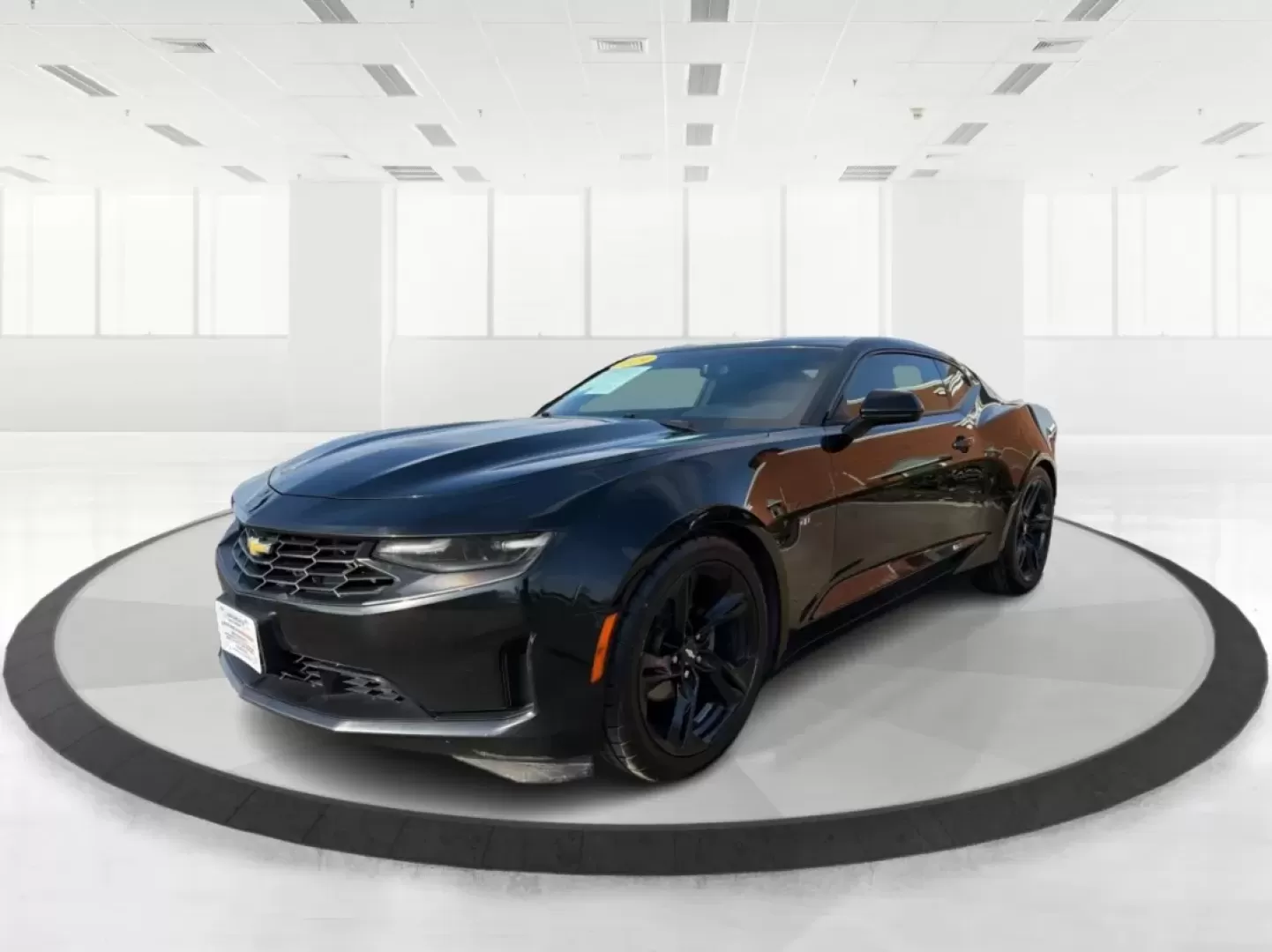 2019 Chevrolet Camaro (1G1FB1RS8K0) with an Other engine, located at 1230 East Main St, Xenia, OH, 45385, (937) 908-9800, 39.688026, -83.910172 - **Unleash Your Inner Adventurer with the 2019 Chevrolet Camaro 1LT at Advantage Car and Credit - Piqua!**<br /> <br /> Are you ready to take your driving experience to the next level? Whether you're seeking the thrill of the open road on weekends or need a stylish and reliable coupe for your daily c - Photo#8