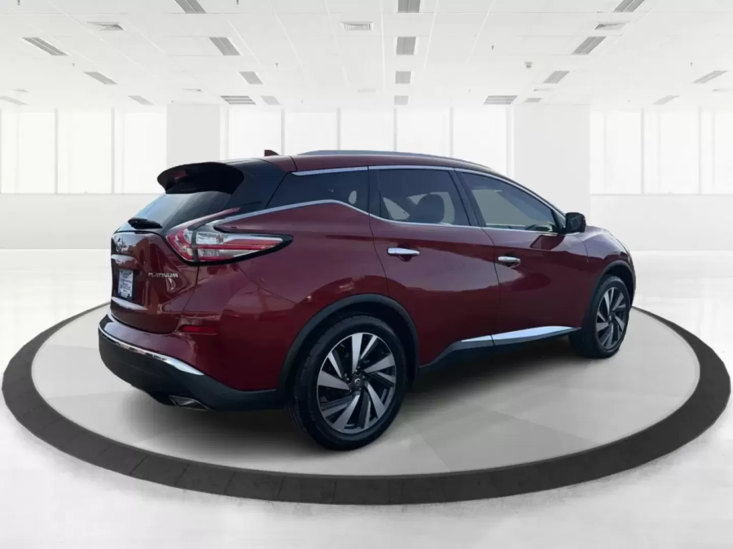 2018 Nissan Murano Platinum (5N1AZ2MGXJN) with an 3.5L V-6 DOHC engine, CVT transmission, located at 880 E. National Road, Vandalia, OH, 45377, (937) 908-9800, 39.891918, -84.183594 - **Adventure Awaits with the 2018 Nissan Murano Platinum at Advantage Car and Credit - Vandalia!**<br /> <br /> Are you ready to elevate your driving experience while enjoying the perfect blend of style, comfort, and reliability? The 2018 Nissan Murano Platinum is not just a vehicle; it's the key to - Photo#2