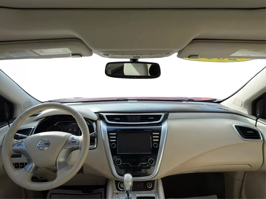 2018 Nissan Murano Platinum (5N1AZ2MGXJN) with an 3.5L V-6 DOHC engine, located at 880 E. National Road, Vandalia, OH, 45377, (937) 908-9800, 39.891918, -84.183594 - **Adventure Awaits with the 2018 Nissan Murano Platinum at Advantage Car and Credit - Vandalia!**<br /> <br /> Are you ready to elevate your driving experience while enjoying the perfect blend of style, comfort, and reliability? The 2018 Nissan Murano Platinum is not just a vehicle; it's the key to - Photo#20