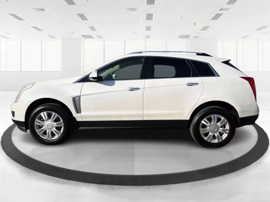 2016 Cadillac SRX Luxury Collection (3GYFNBE37GS) with an 3.6L V-6 gasoline direct injection engine, located at 8750 N County Rd 25A, Piqua, OH, 45356, (937) 908-9800, 40.164391, -84.232513 - **Elevate Your Journey: Own the 2016 Cadillac SRX Luxury Collection SUV Today!**<br /> <br /> Are you in search of a sophisticated vehicle that embraces both practicality and luxury? Look no further than this stunning 2016 Cadillac SRX Luxury Collection SUV, available now at Advantage Car and Credit - Photo#5