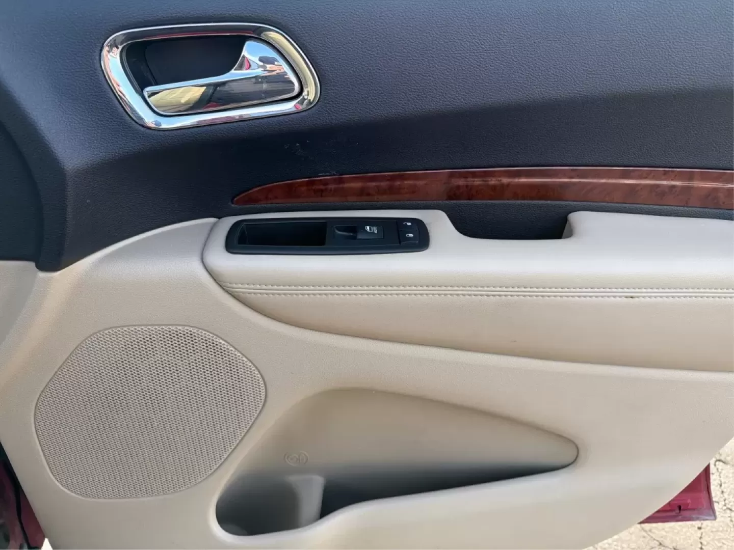 2014 Dodge Durango Limited (1C4RDJDG8EC) with an Other engine, located at 1230 East Main St, Xenia, OH, 45385, (937) 908-9800, 39.688026, -83.910172 - **Explore the Open Road in Style: 2014 Dodge Durango Limited Your Adventure Awaits!**<br /> <br /> Are you ready to elevate your driving experience? The 2014 Dodge Durango Limited, available at Advantage Car and Credit - Piqua, is the perfect blend of comfort, power, and versatility for families an - Photo#20