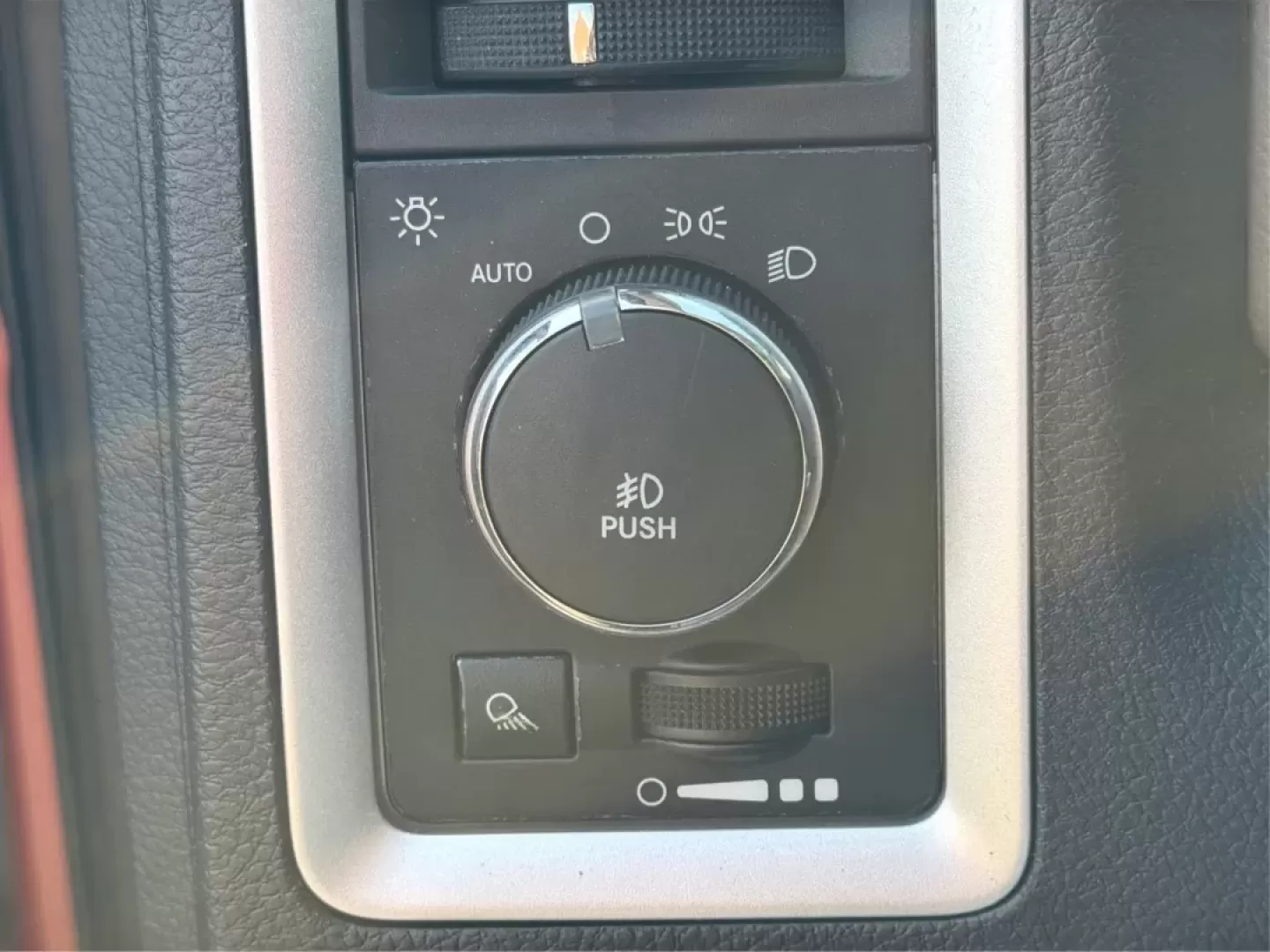 2011 Ram Ram 1500 SLT (1D7RV1GT7BS) with an HEMI 5.7L V-8 variable valve control engine, 5-Speed Automatic transmission, located at 8750 N County Rd 25A, Piqua, OH, 45356, (937) 908-9800, 40.164391, -84.232513 - **Unleash Adventure with the 2011 Ram 1500 SLT at Advantage Car and Credit - Piqua!**<br /> <br /> Are you ready to elevate your driving experience? Whether you're navigating busy city streets, embarking on weekend adventures, or tackling home improvement projects, the 2011 Ram 1500 SLT is the truck - Photo#16