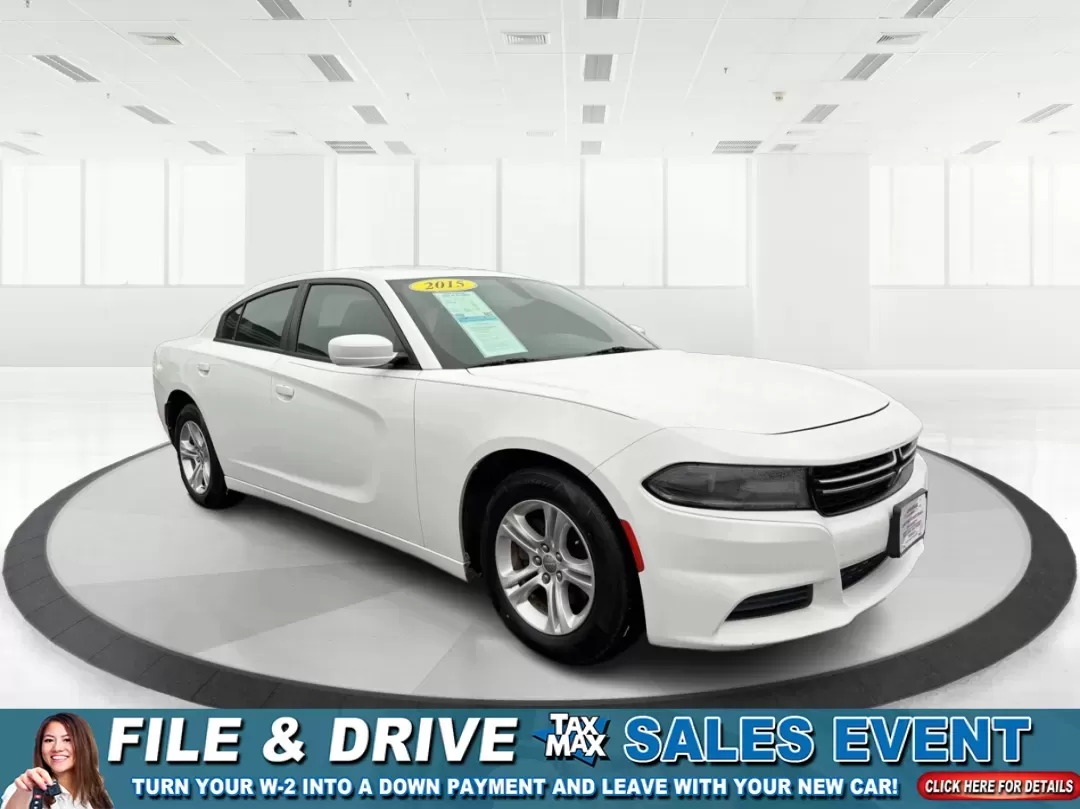 2015 Dodge Charger SE (2C3CDXBG3FH) with an 3.6L V-6 DOHC engine, located at 8750 N County Rd 25A, Piqua, OH, 45356, (937) 908-9800, 40.164391, -84.232513 - Experience the thrill of the open road with the 2015 Dodge Charger SE, a powerful sedan that perfectly balances performance and comfort. This vehicle is an ideal choice for those looking to elevate their daily commute or make unforgettable road trips. Whether you're navigating through the charming s - Photo#0