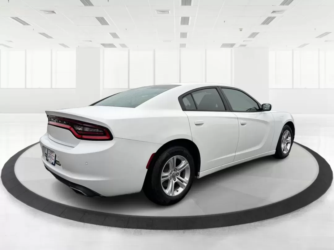 2015 Dodge Charger SE (2C3CDXBG3FH) with an 3.6L V-6 DOHC engine, located at 8750 N County Rd 25A, Piqua, OH, 45356, (937) 908-9800, 40.164391, -84.232513 - Experience the thrill of the open road with the 2015 Dodge Charger SE, a powerful sedan that perfectly balances performance and comfort. This vehicle is an ideal choice for those looking to elevate their daily commute or make unforgettable road trips. Whether you're navigating through the charming s - Photo#2