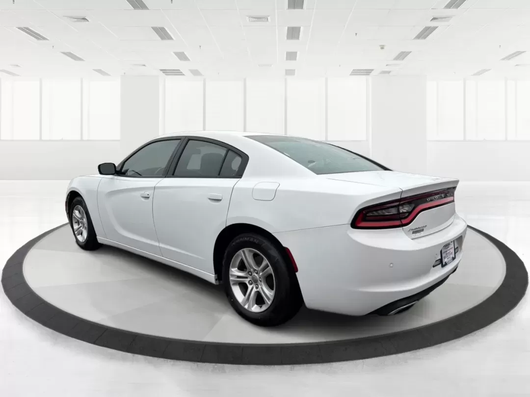 2015 Dodge Charger SE (2C3CDXBG3FH) with an 3.6L V-6 DOHC engine, located at 8750 N County Rd 25A, Piqua, OH, 45356, (937) 908-9800, 40.164391, -84.232513 - Experience the thrill of the open road with the 2015 Dodge Charger SE, a powerful sedan that perfectly balances performance and comfort. This vehicle is an ideal choice for those looking to elevate their daily commute or make unforgettable road trips. Whether you're navigating through the charming s - Photo#4