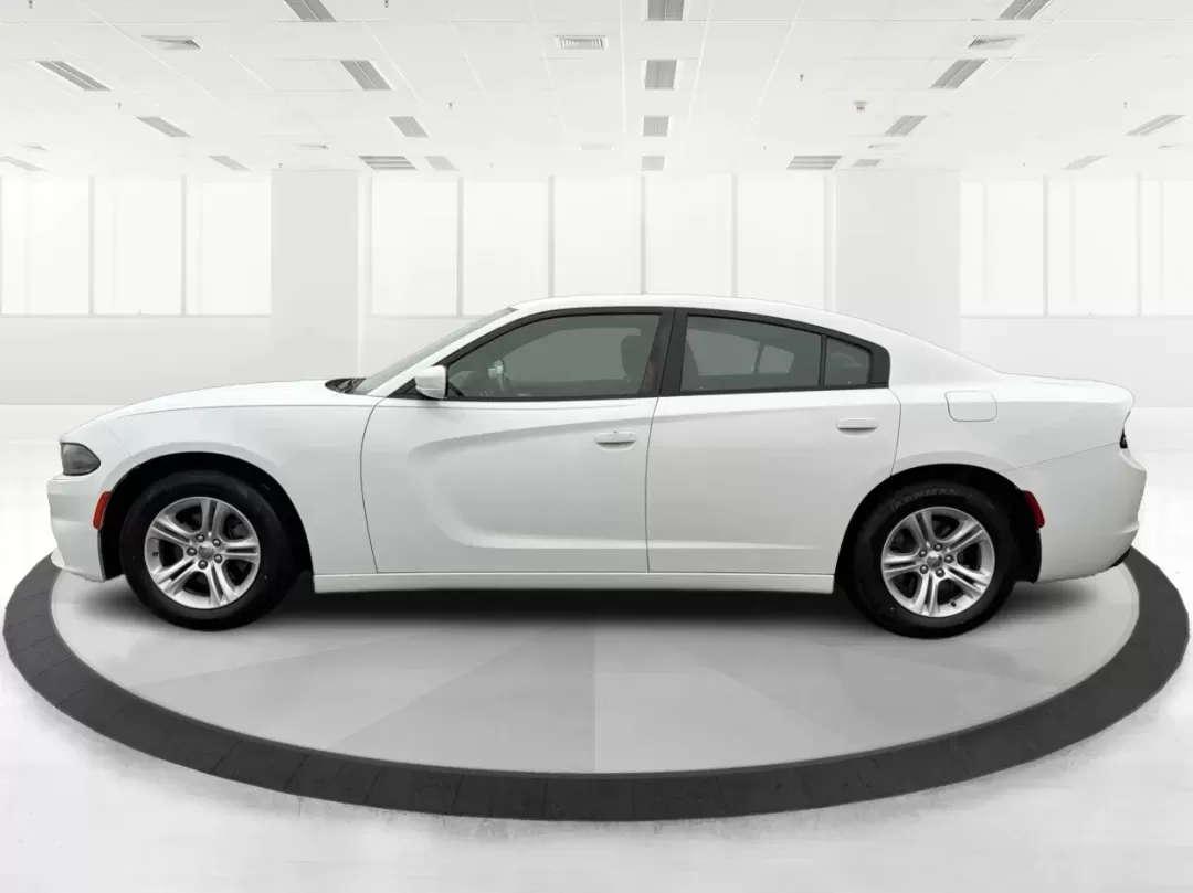 2015 Dodge Charger SE (2C3CDXBG3FH) with an 3.6L V-6 DOHC engine, located at 8750 N County Rd 25A, Piqua, OH, 45356, (937) 908-9800, 40.164391, -84.232513 - Experience the thrill of the open road with the 2015 Dodge Charger SE, a powerful sedan that perfectly balances performance and comfort. This vehicle is an ideal choice for those looking to elevate their daily commute or make unforgettable road trips. Whether you're navigating through the charming s - Photo#5