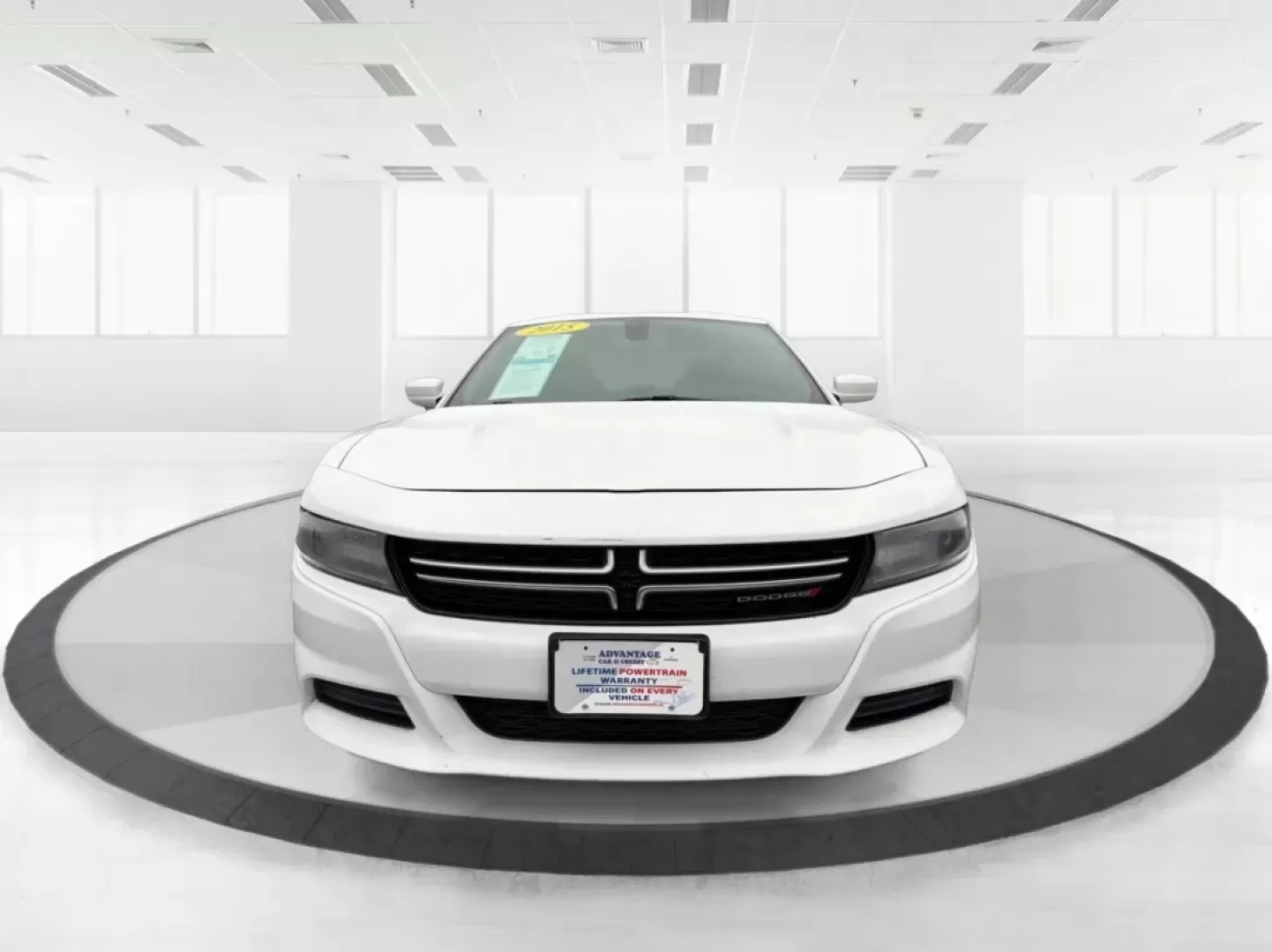 2015 Dodge Charger (2C3CDXBG3FH) with an 3.6L V-6 DOHC engine, located at 1099 N County Rd 25A , Troy, OH, 45373, (937) 908-9800, 40.057079, -84.212883 - Experience the thrill of the open road with the 2015 Dodge Charger SE, a powerful sedan that perfectly balances performance and comfort. This vehicle is an ideal choice for those looking to elevate their daily commute or make unforgettable road trips. Whether you're navigating through the charming s - Photo#7