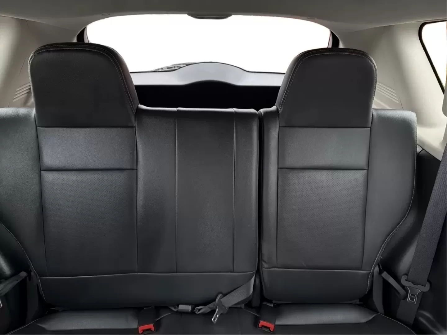 2017 Jeep Compass High Altitude 4x4 (1C4NJDEBXHD) with an 2.4L I-4 DOHC engine, 6A transmission, located at 401 Woodman Dr, Riverside, OH, 45431, (937) 908-9800, 39.760899, -84.123421 - **Adventure Awaits with the 2017 Jeep Compass High Altitude 4x4!**<br /> <br /> If you're dreaming of weekend getaways, outdoor excursions, or simply need a reliable vehicle for your daily commute, the 2017 Jeep Compass High Altitude 4x4 is your ticket to adventure. Here at Advantage Car and Credit - Photo#14