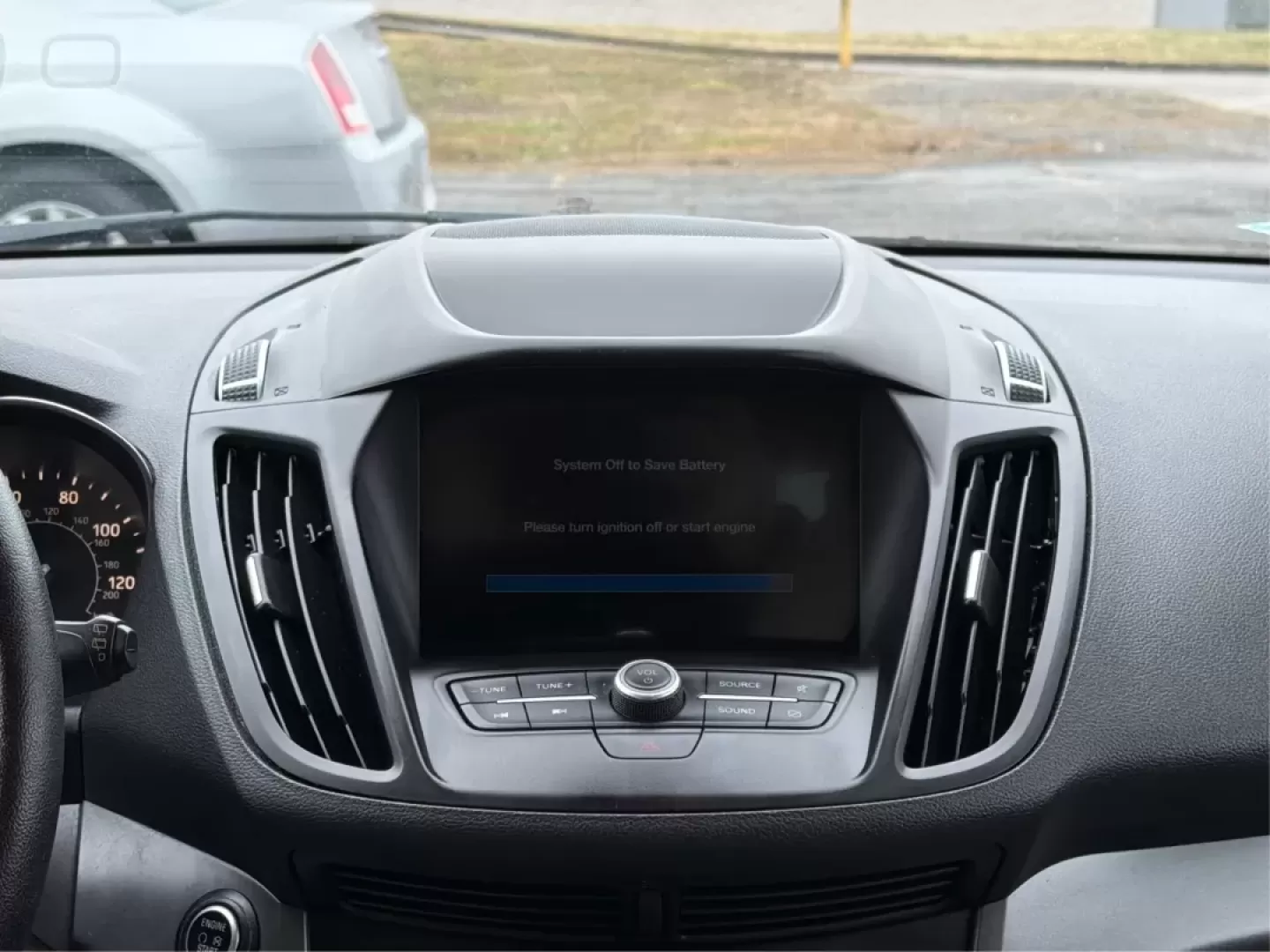 2019 Ford Escape SEL 4WD (1FMCU9HD4KU) with an 1.5L L4 DOHC 16V engine, 6-Speed Automatic transmission, located at 4508 South Dixie Dr, Moraine, OH, 45439, (937) 908-9800, 39.689976, -84.218452 - **Adventure Awaits in the 2019 Ford Escape SEL 4WD: Your Next Family SUV!**<br /> <br /> Embrace the thrill of adventure without compromising comfort and safety with the 2019 Ford Escape SEL 4WD, now available at Advantage Car and Credit - Moraine. Perfect for growing families or anyone seeking a ve - Photo#13