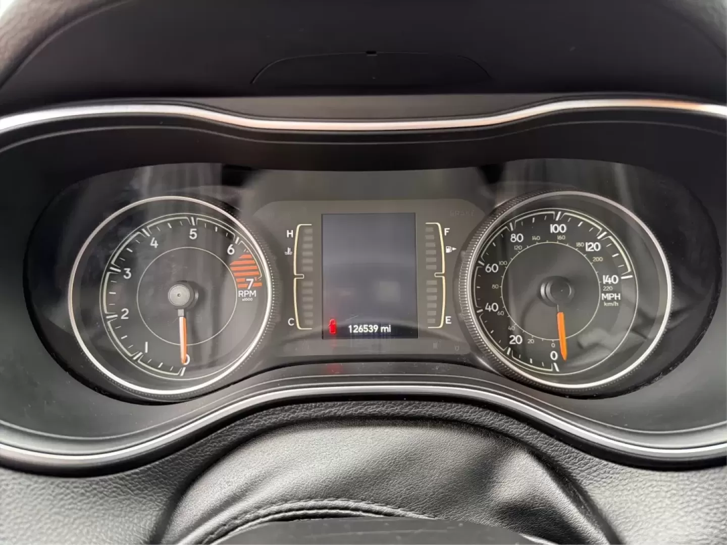 2019 Jeep Cherokee Latitude 4x4 (1C4PJMCB5KD) with an Other engine, located at 4508 South Dixie Dr, Moraine, OH, 45439, (937) 908-9800, 39.689976, -84.218452 - Are you in search of the perfect vehicle to enhance your adventurous lifestyle? Look no further! Advantage Car and Credit in Moraine, OH, presents the ideal ride for those who love exploration and family time alike: the 2019 Jeep Cherokee Latitude 4x4. With its robust capability and family-friendly - Photo#14