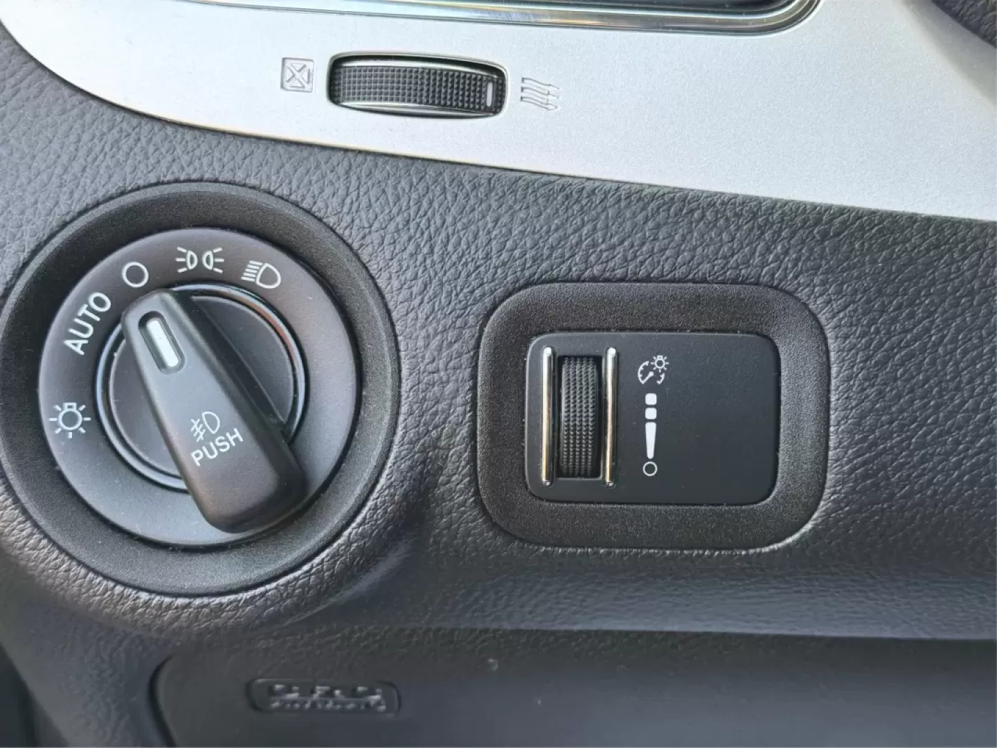 2017 Dodge Journey SXT AWD (3C4PDDBGXHT) with an Pentastar 3.6L V-6 DOHC engine, 6A transmission, located at 880 E. National Road, Vandalia, OH, 45377, (937) 908-9800, 39.891918, -84.183594 - Are you ready to elevate your family adventures or tackle your daily commutes with style and confidence? Look no further than this exceptional **2017 Dodge Journey SXT AWD**. Perfectly suited for growing families or those who crave weekend getaways, this SUV combines versatility, comfort, and perfor - Photo#17