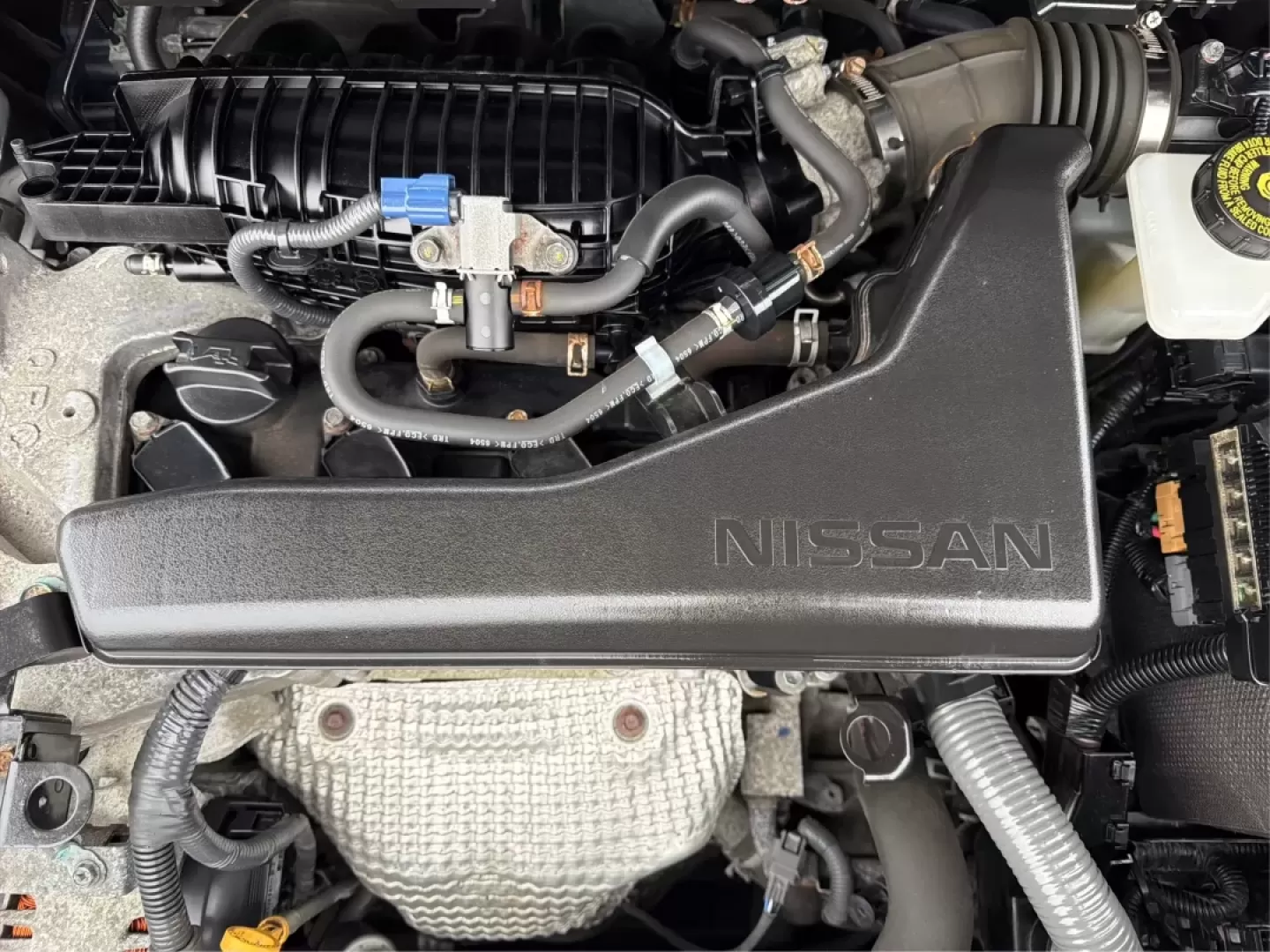 2017 Nissan Rogue SV (JN8AT2MV5HW) with an 2.5L I-4 DOHC engine, located at 401 Woodman Dr, Riverside, OH, 45431, (937) 908-9800, 39.760899, -84.123421 - **Explore the Open Road with the 2017 Nissan Rogue SV Your Perfect Family SUV!**<br /> <br /> Are you looking for a vehicle that effortlessly combines style, practicality, and versatility? The 2017 Nissan Rogue SV is the ultimate choice for growing families and adventure seekers alike. With its spa - Photo#11