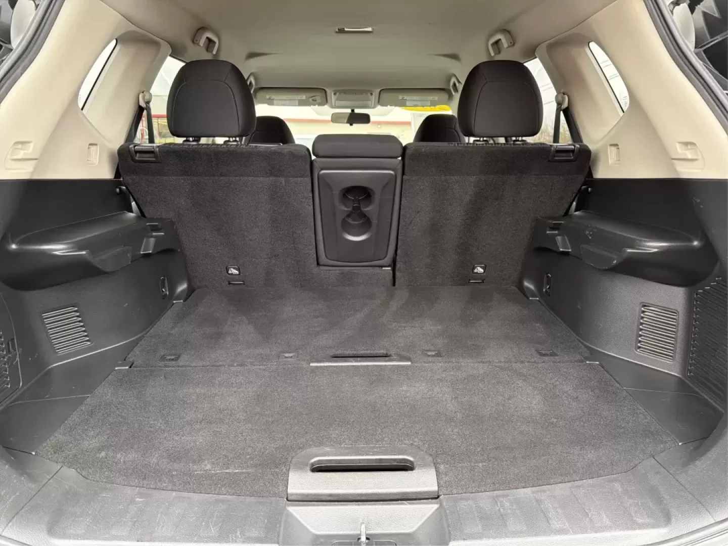 2017 Nissan Rogue SV (JN8AT2MV5HW) with an 2.5L I-4 DOHC engine, located at 401 Woodman Dr, Riverside, OH, 45431, (937) 908-9800, 39.760899, -84.123421 - **Explore the Open Road with the 2017 Nissan Rogue SV Your Perfect Family SUV!**<br /> <br /> Are you looking for a vehicle that effortlessly combines style, practicality, and versatility? The 2017 Nissan Rogue SV is the ultimate choice for growing families and adventure seekers alike. With its spa - Photo#12