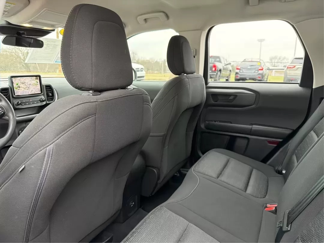 2021 Ford Bronco Sport Base (3FMCR9A63MR) with an Other engine, located at 1230 East Main St, Xenia, OH, 45385, (937) 908-9800, 39.688026, -83.910172 - Experience adventure like never before with the rugged 2021 Ford Bronco Sport Base, now available at Advantage Car and Credit in Xenia, OH! Perfect for outdoor enthusiasts and weekend warriors, this versatile SUV is designed to handle both urban streets and off-road trails. With stylish elegance and - Photo#3