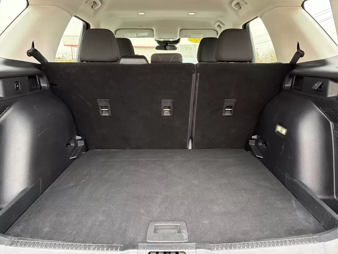 2021 Ford Bronco Sport Base (3FMCR9A63MR) with an Other engine, located at 1230 East Main St, Xenia, OH, 45385, (937) 908-9800, 39.688026, -83.910172 - Experience adventure like never before with the rugged 2021 Ford Bronco Sport Base, now available at Advantage Car and Credit in Xenia, OH! Perfect for outdoor enthusiasts and weekend warriors, this versatile SUV is designed to handle both urban streets and off-road trails. With stylish elegance and - Photo#5