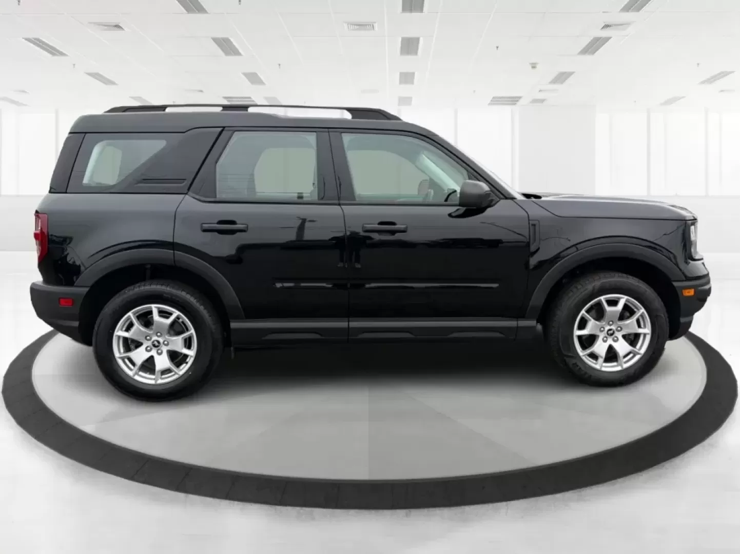 2021 Ford Bronco Sport Base (3FMCR9A63MR) with an 1.5L L3 engine, 8A transmission, located at 1230 East Main St, Xenia, OH, 45385, (937) 908-9800, 39.688026, -83.910172 - Experience adventure like never before with the rugged 2021 Ford Bronco Sport Base, now available at Advantage Car and Credit in Xenia, OH! Perfect for outdoor enthusiasts and weekend warriors, this versatile SUV is designed to handle both urban streets and off-road trails. With stylish elegance and - Photo#1