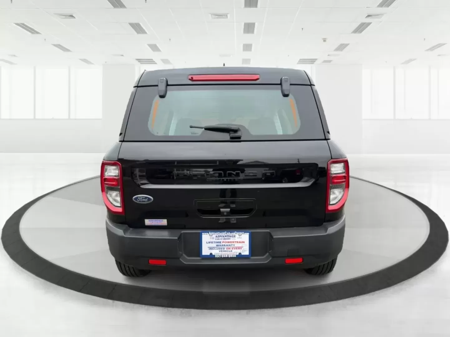 2021 Ford Bronco Sport Base (3FMCR9A63MR) with an 1.5L L3 engine, 8A transmission, located at 1230 East Main St, Xenia, OH, 45385, (937) 908-9800, 39.688026, -83.910172 - Experience adventure like never before with the rugged 2021 Ford Bronco Sport Base, now available at Advantage Car and Credit in Xenia, OH! Perfect for outdoor enthusiasts and weekend warriors, this versatile SUV is designed to handle both urban streets and off-road trails. With stylish elegance and - Photo#3