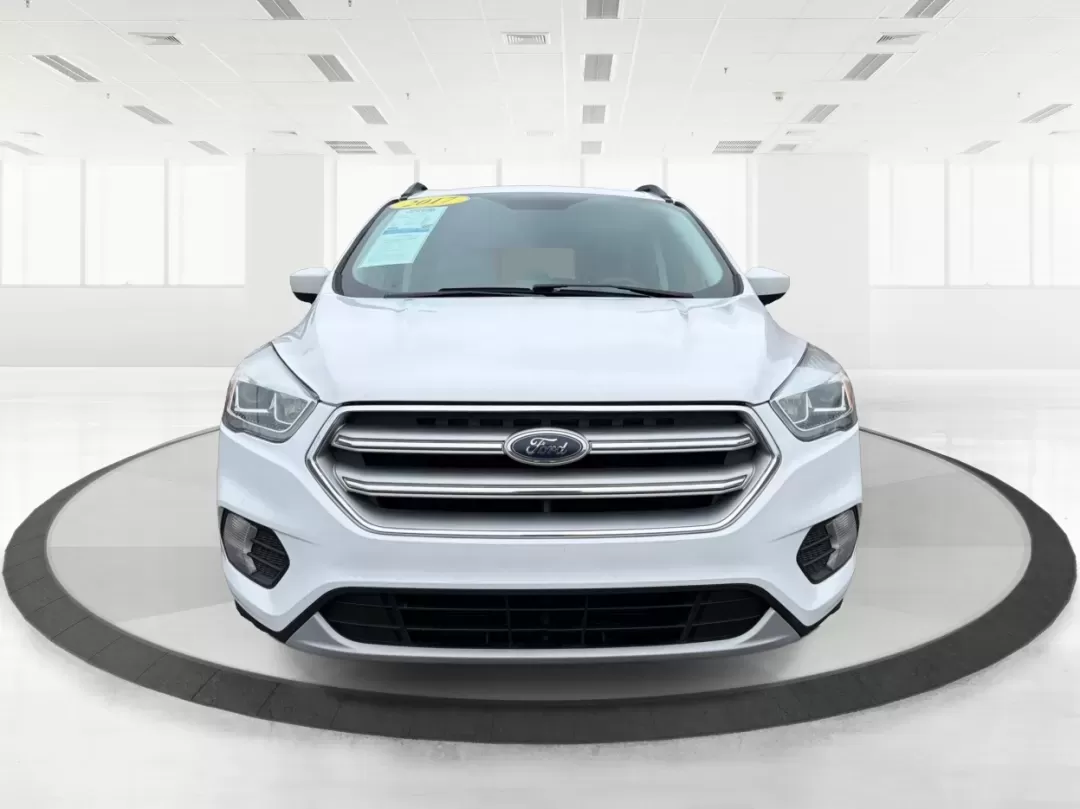 2017 Ford Escape SE (1FMCU0GDXHU) with an Other engine, located at 1184 Kauffman Ave, Fairborn, OH, 45324, (937) 908-9800, 39.807072, -84.030914 - ### Discover Your Next Adventure with the 2017 Ford Escape SE at Advantage Car and Credit - Fairborn<br /> <br /> Are you ready to elevate your daily commute or embark on your next weekend adventure? Look no further than the **2017 Ford Escape SE**, now available at **Advantage Car and Credit** in F - Photo#7