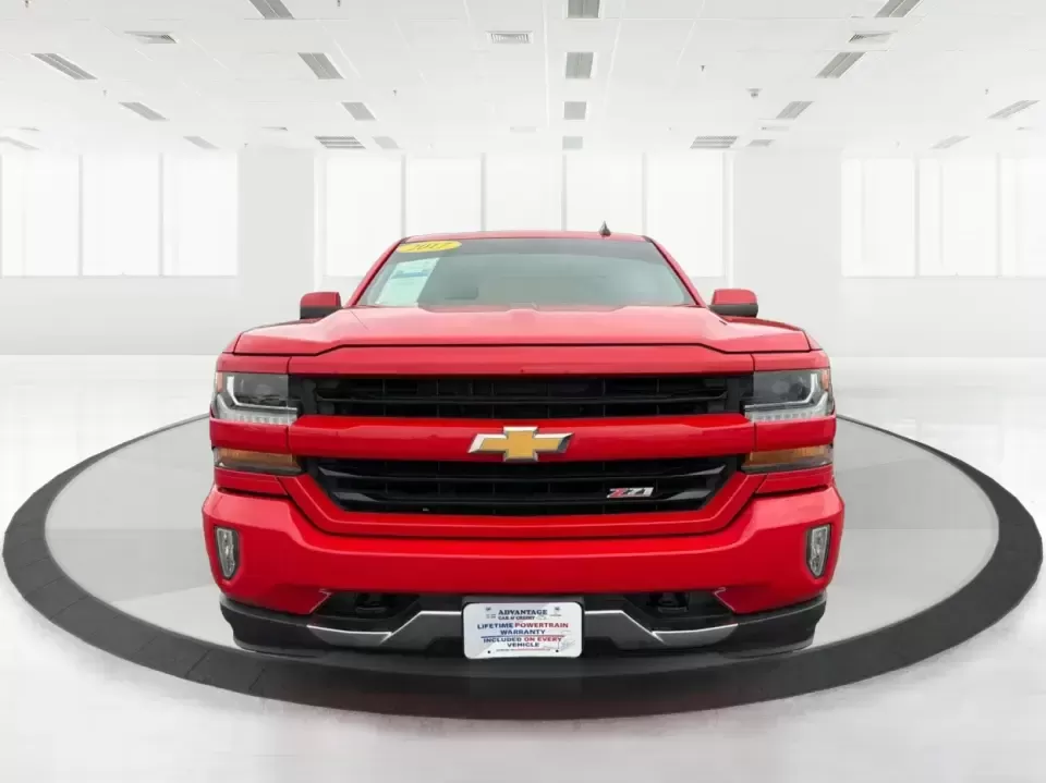 2017 Chevrolet Silverado 1500 2LT (1GCVKREC2HZ) with an EcoTec3 4.3L V-6 gasoline direct injection engine, 6A transmission, located at 1184 Kauffman Ave, Fairborn, OH, 45324, (937) 908-9800, 39.807072, -84.030914 - **Unleash Adventure with the 2017 Chevrolet Silverado 1500 at Advantage Car and Credit Moraine, OH!**<br /> <br /> Are you ready to conquer your daily commute or embark on thrilling weekend adventures? The 2017 Chevrolet Silverado 1500 is more than just a truck; it's a lifestyle choice perfect for - Photo#7