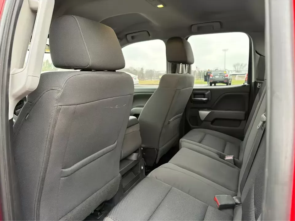 2017 Chevrolet Silverado 1500 2LT (1GCVKREC2HZ) with an EcoTec3 4.3L V-6 gasoline direct injection engine, 6A transmission, located at 1184 Kauffman Ave, Fairborn, OH, 45324, (937) 908-9800, 39.807072, -84.030914 - **Unleash Adventure with the 2017 Chevrolet Silverado 1500 at Advantage Car and Credit Moraine, OH!**<br /> <br /> Are you ready to conquer your daily commute or embark on thrilling weekend adventures? The 2017 Chevrolet Silverado 1500 is more than just a truck; it's a lifestyle choice perfect for - Photo#10