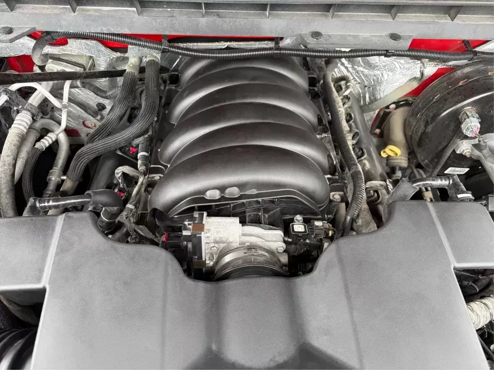 2017 Chevrolet Silverado 1500 2LT (1GCVKREC2HZ) with an EcoTec3 4.3L V-6 gasoline direct injection engine, 6A transmission, located at 1184 Kauffman Ave, Fairborn, OH, 45324, (937) 908-9800, 39.807072, -84.030914 - **Unleash Adventure with the 2017 Chevrolet Silverado 1500 at Advantage Car and Credit Moraine, OH!**<br /> <br /> Are you ready to conquer your daily commute or embark on thrilling weekend adventures? The 2017 Chevrolet Silverado 1500 is more than just a truck; it's a lifestyle choice perfect for - Photo#11